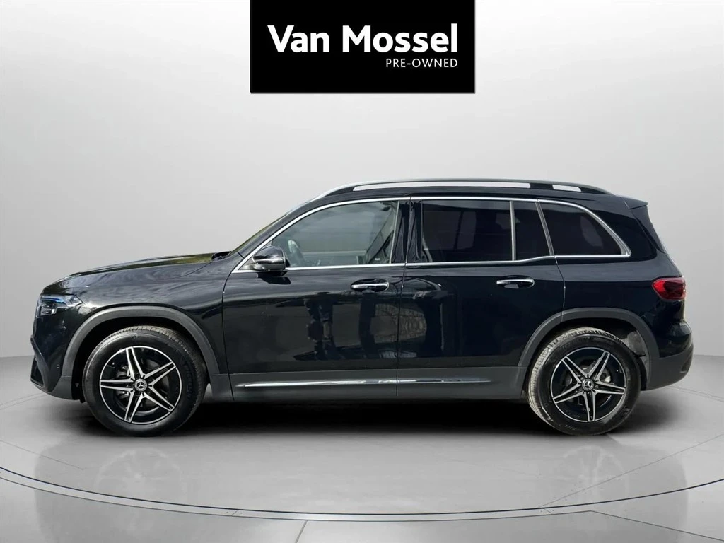 Mercedes-Benz-EQB-image-7
