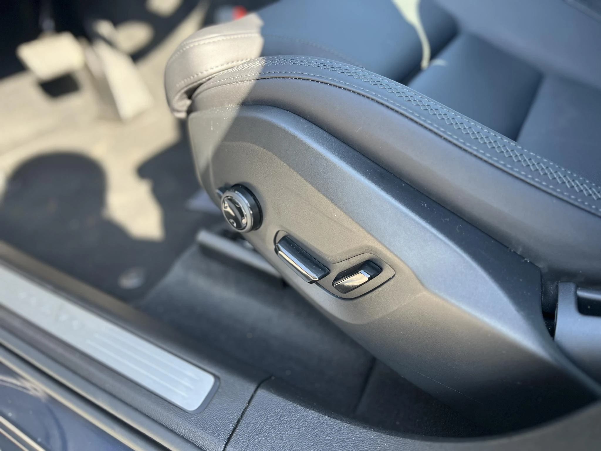 Volvo-XC60-image-8
