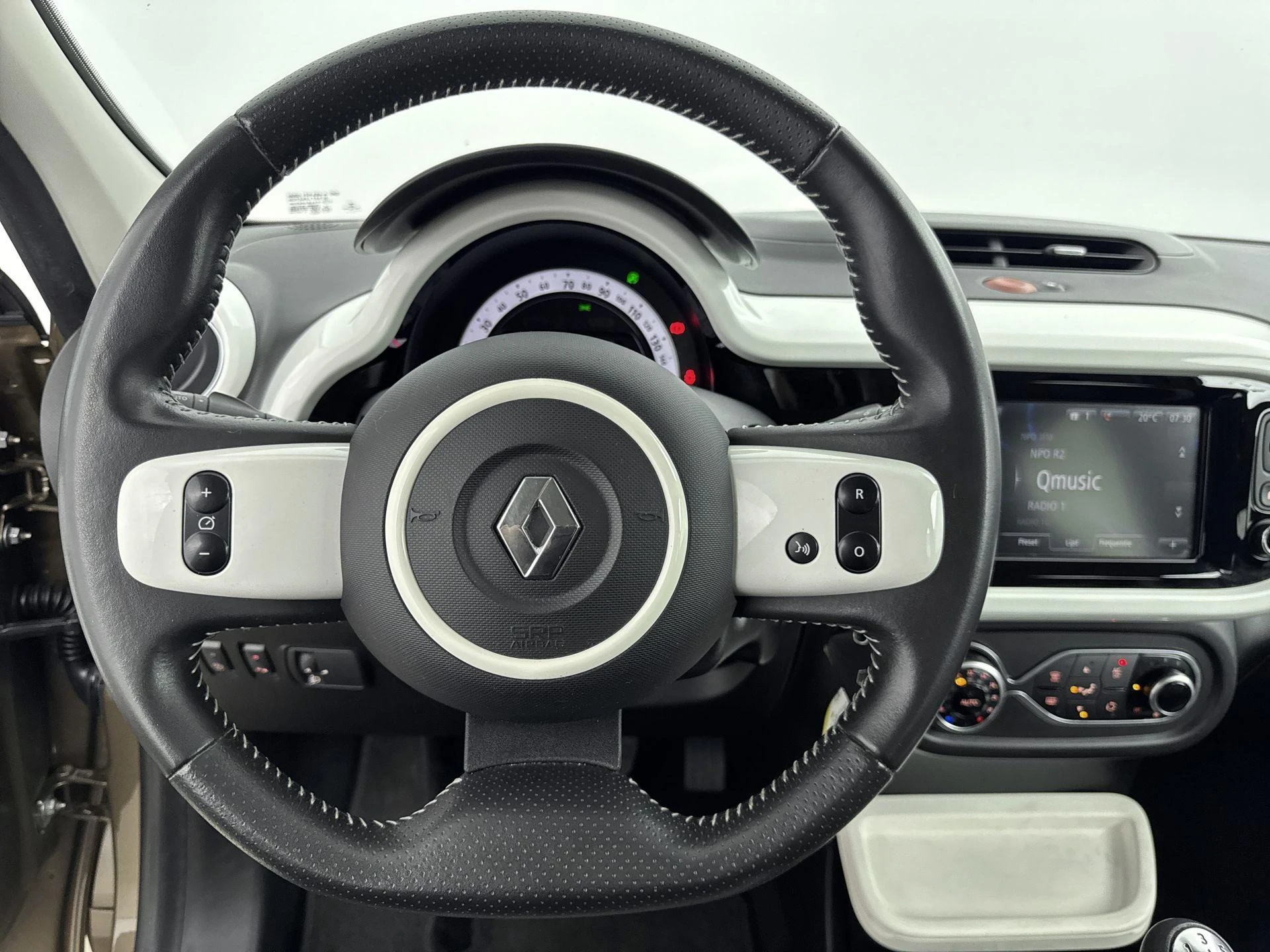 Renault-Twingo-image-9