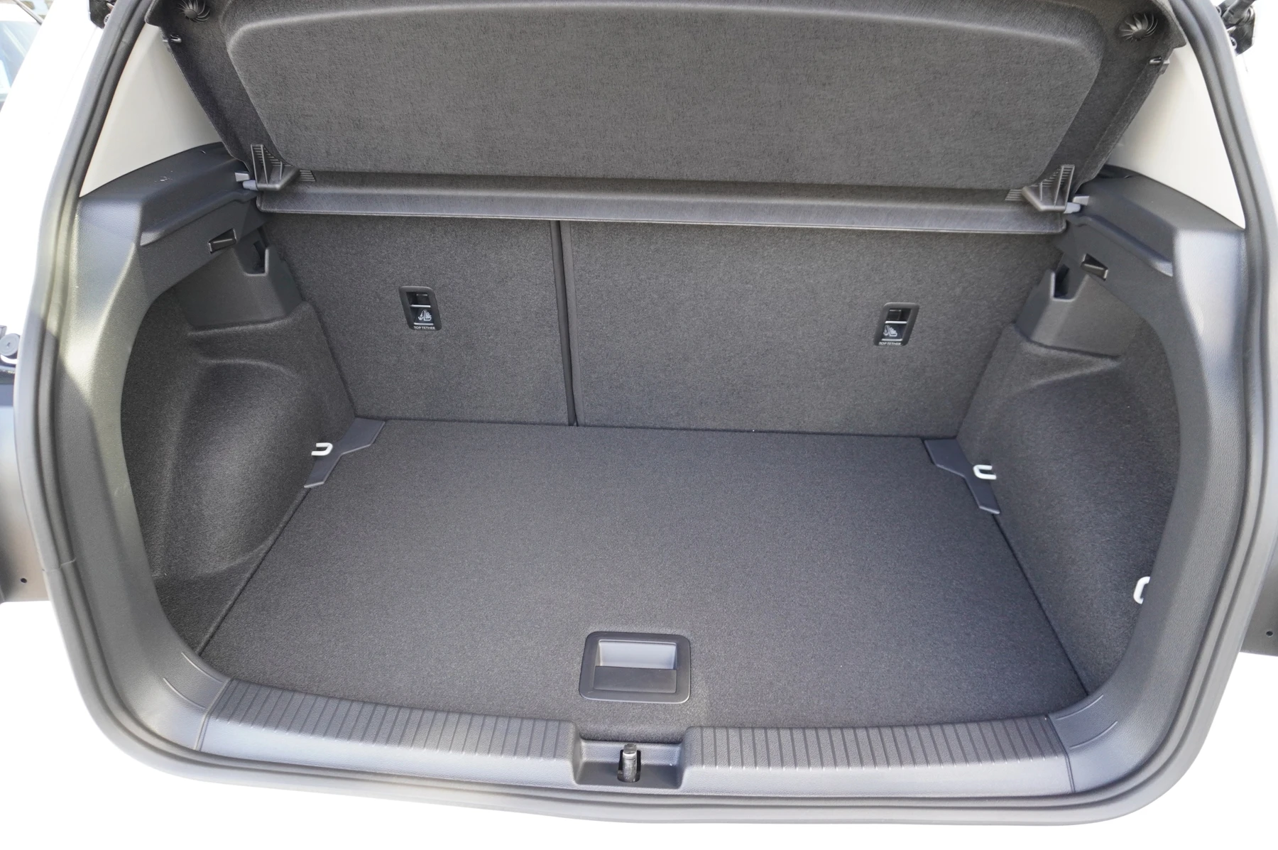 Volkswagen-T-Cross-image-12