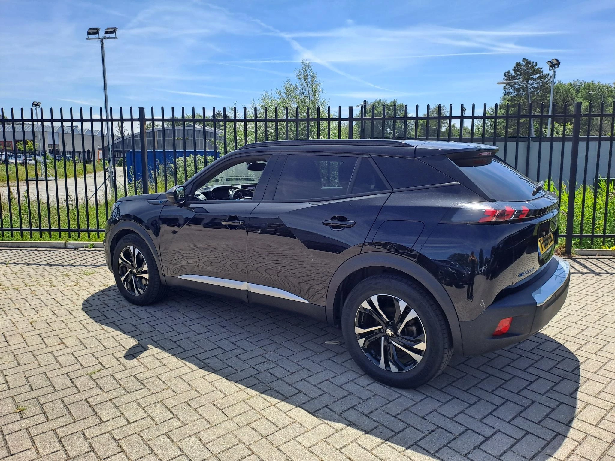 Peugeot e-2008 EV Allure Pack 50 kWh