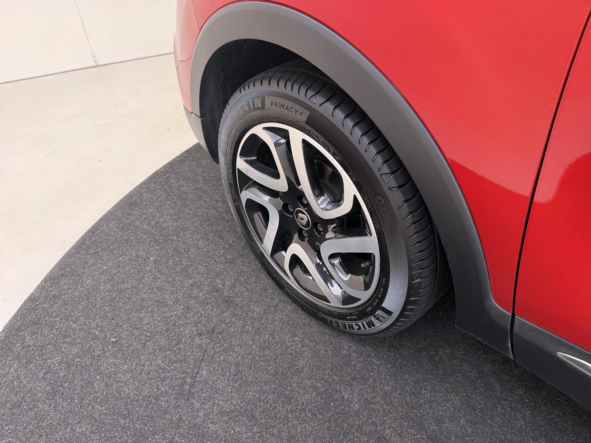 Renault-Captur-image-28