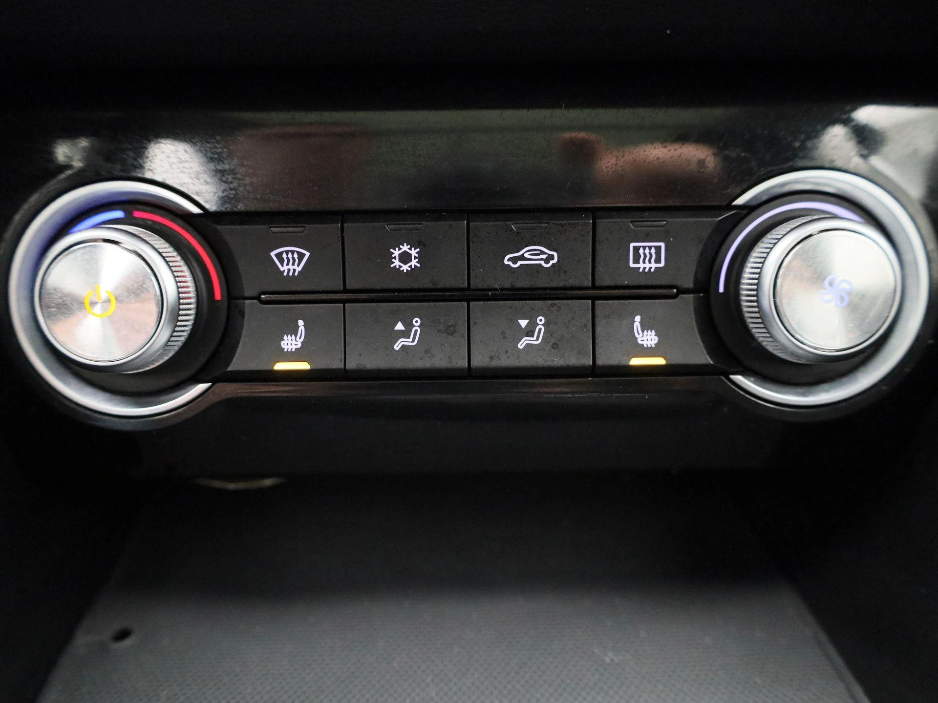 MG-ZS EV-image-22