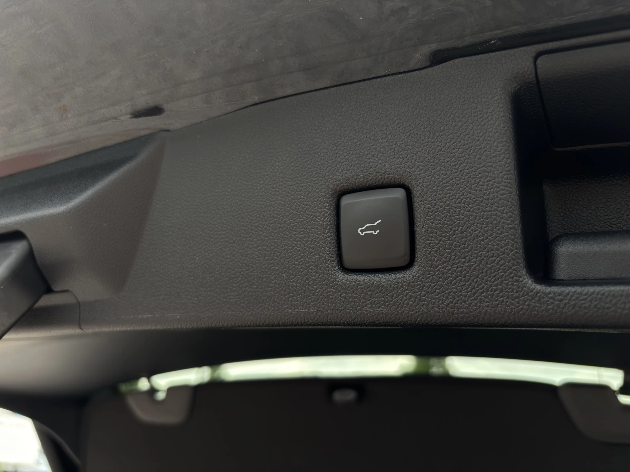 Ford Kuga ST-Line X Aut.*PANO*AHK*360GRAD*LED-MATRIX*NAVI*GRA*WINTER-PKT..