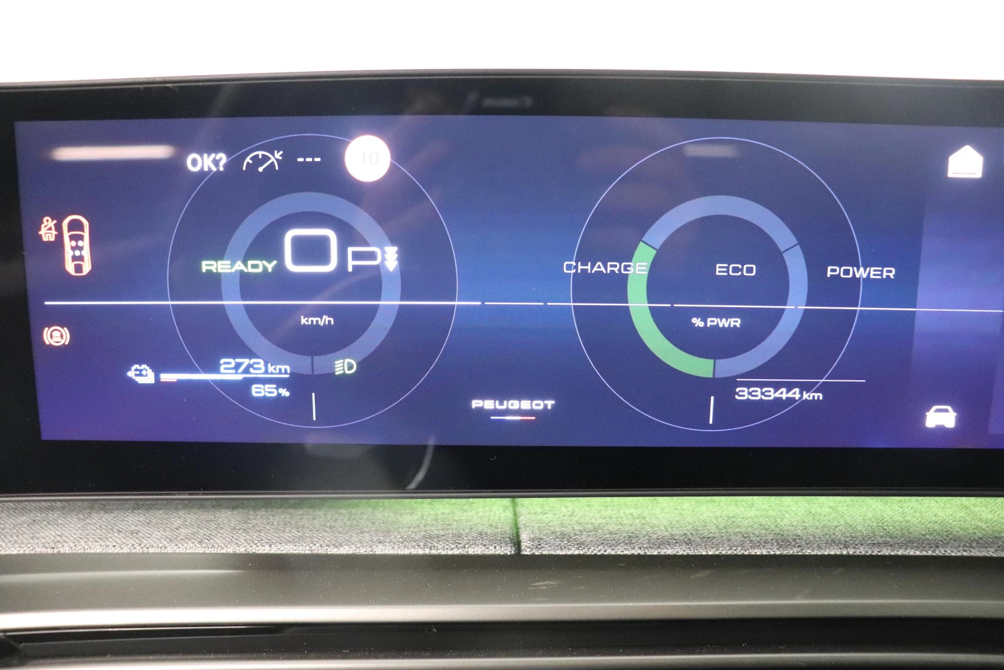 Peugeot-e-3008-image-12