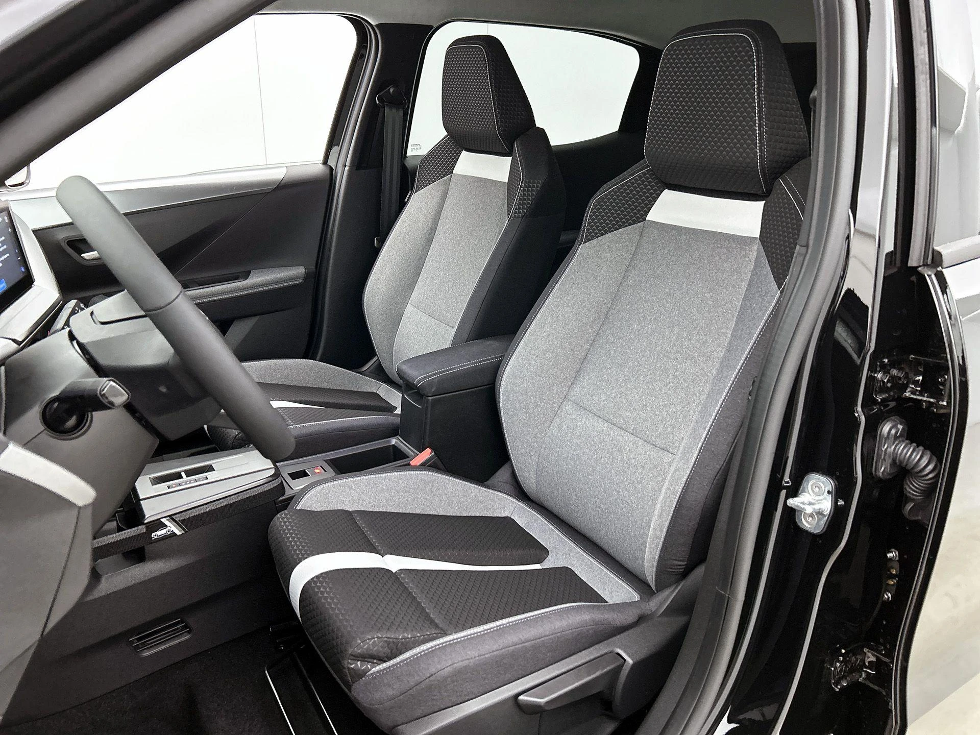 Opel-Frontera-image-36