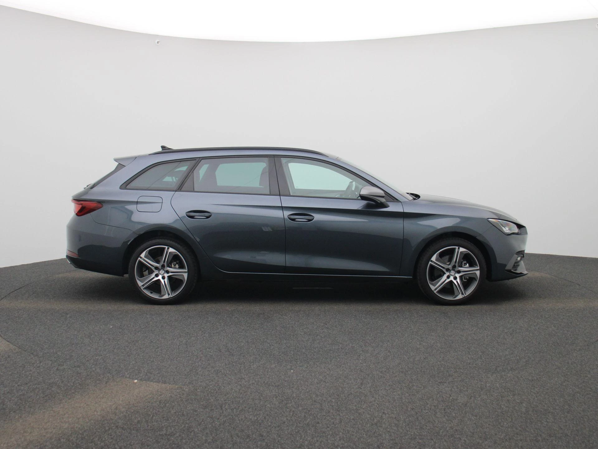 SEAT-Leon-image-5