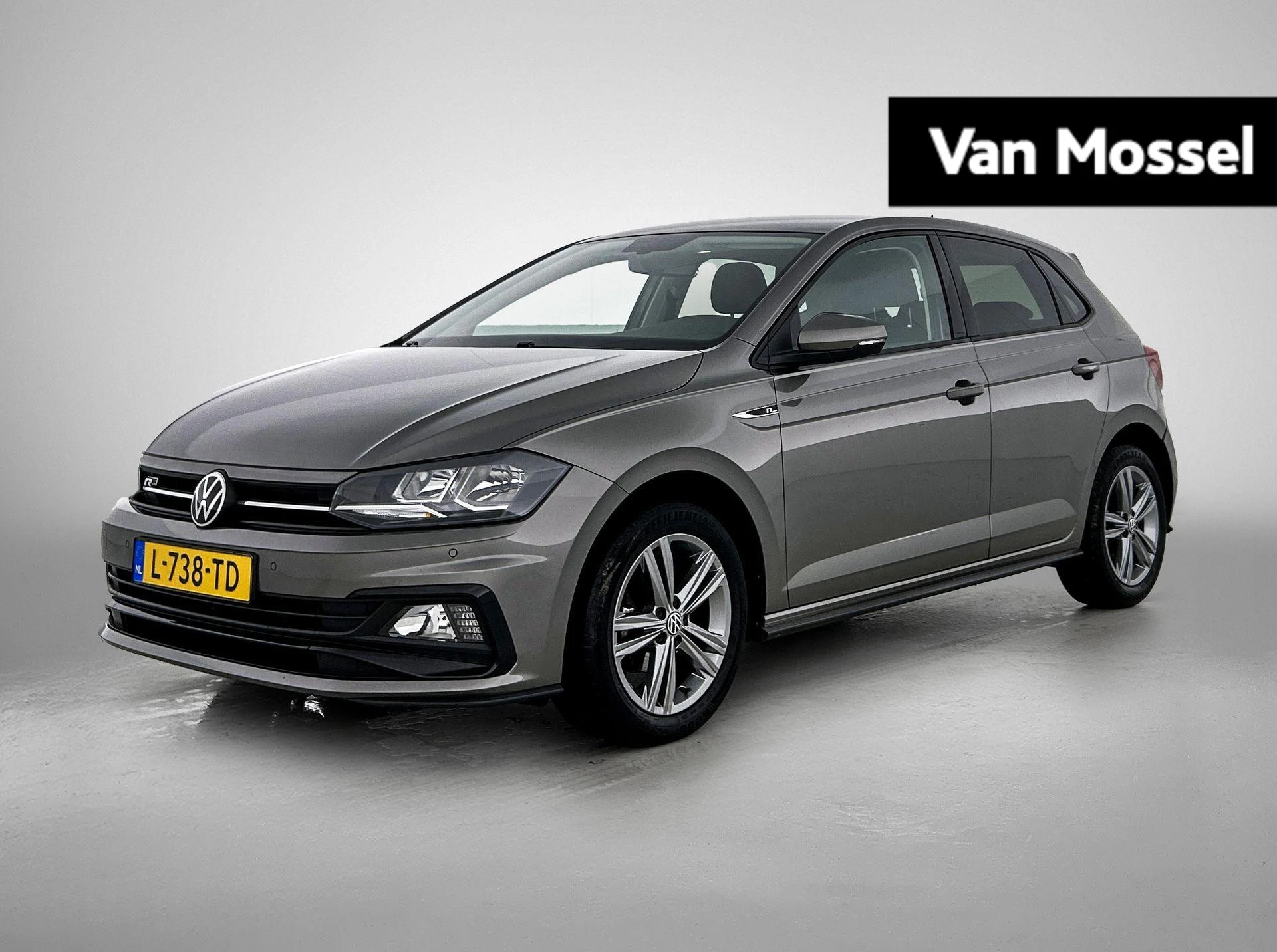 Volkswagen-Polo-image-0
