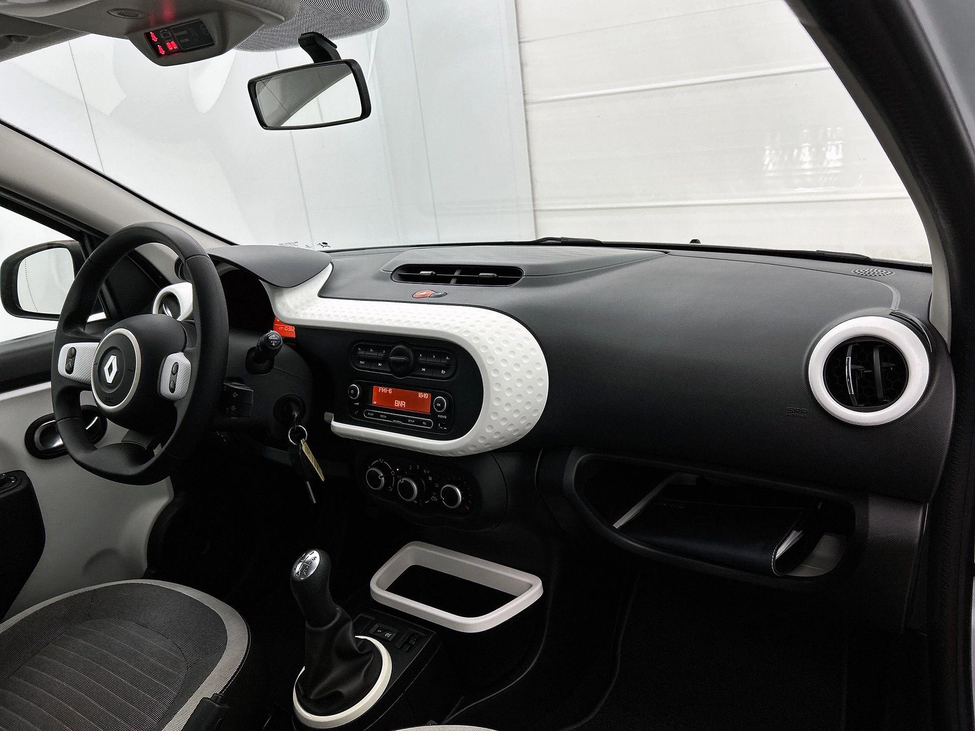 Renault-Twingo-image-9