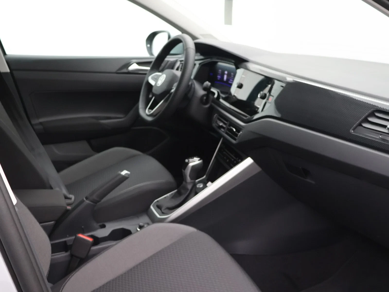 Volkswagen Taigo Taigo Life Business 1.0TSI 116PK *AUTOMAAT*ACC*CAMERA*PDC*APP-CONNECT*NAVI*...* DEMO