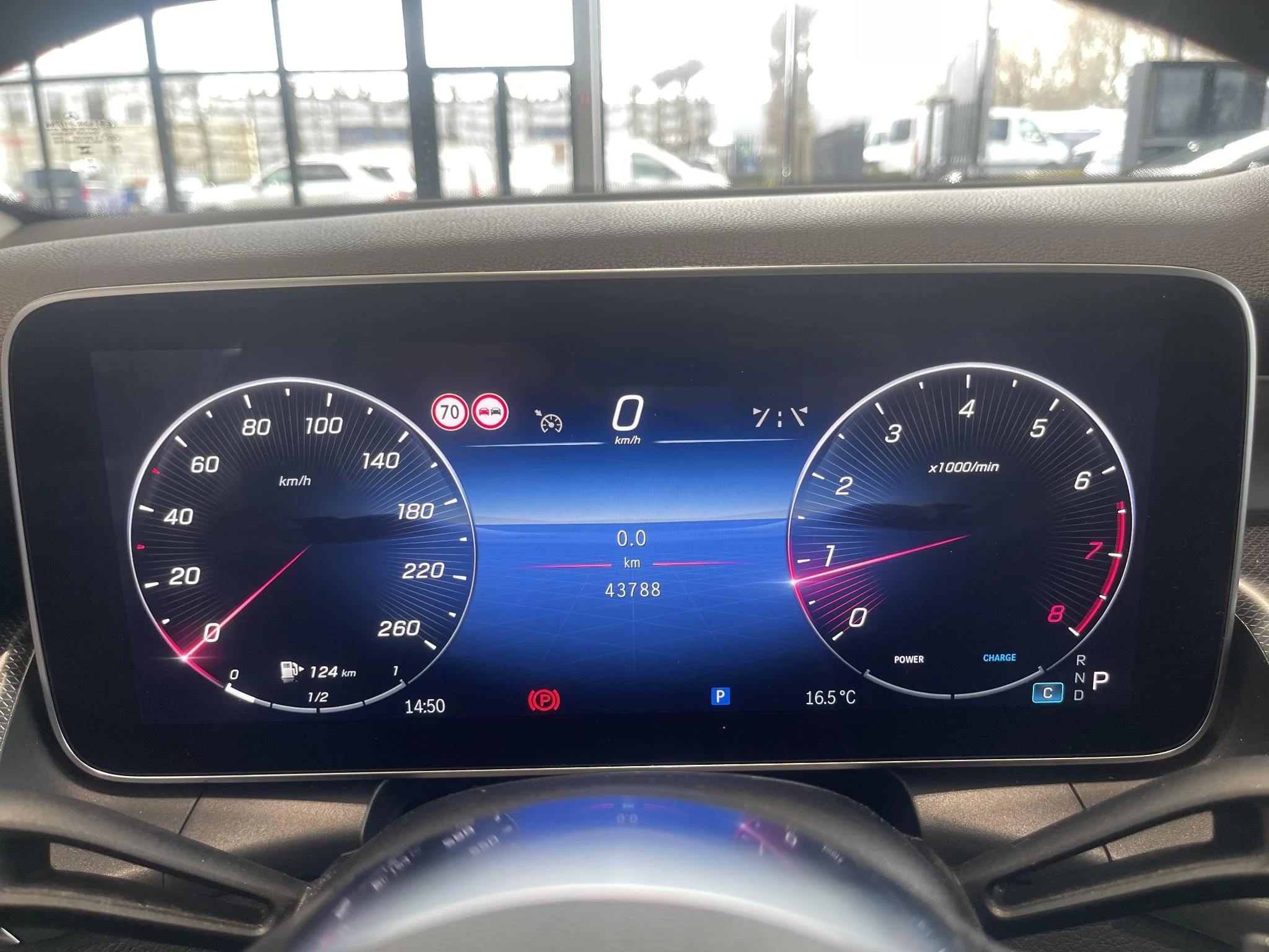 Mercedes-Benz GLC 200 4MATIC Business Line + CARPLAY + LED + CAMERA +