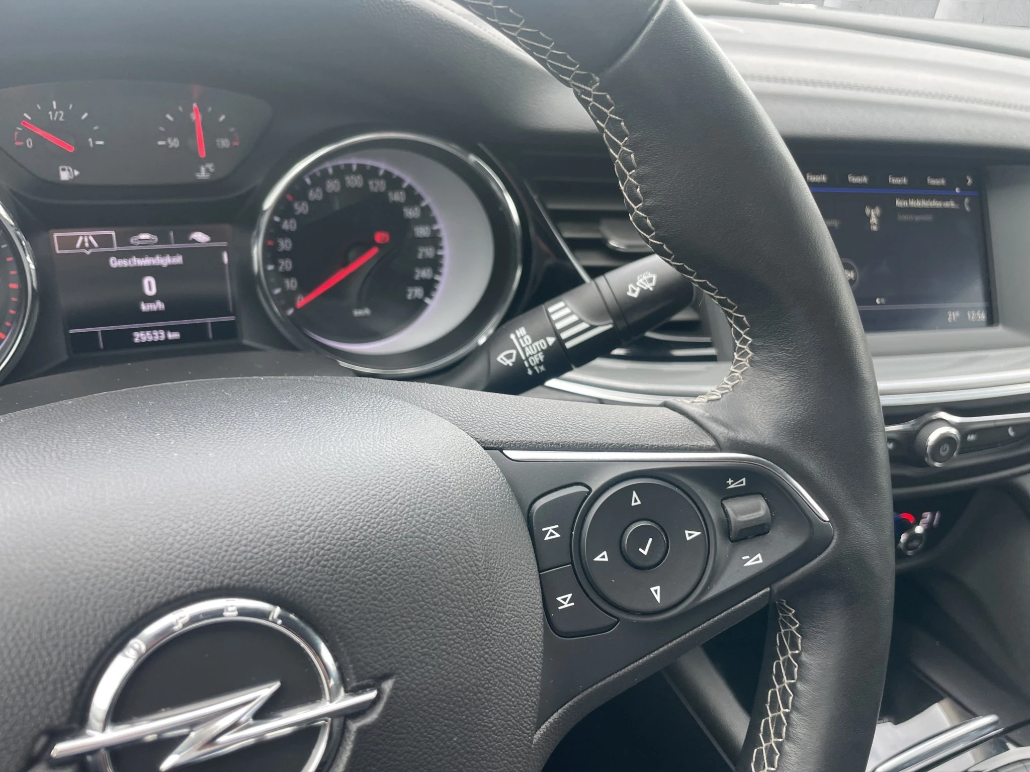 Opel-Insignia-image-17