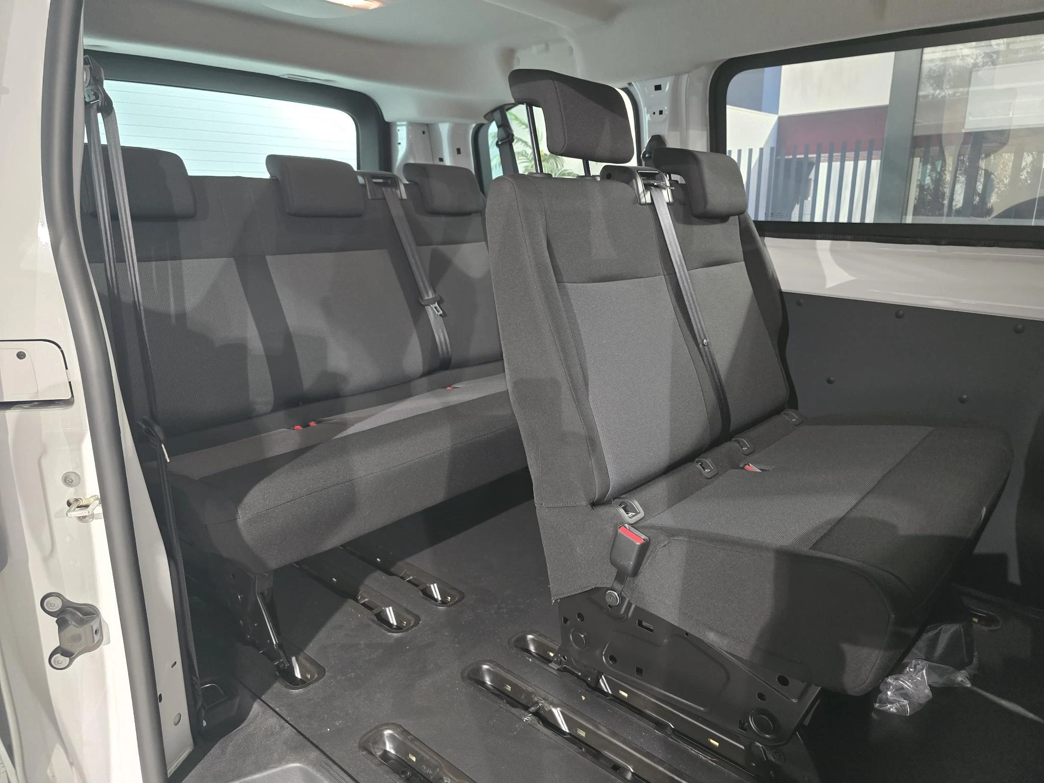 Citroën-ë-Jumpy-image-10