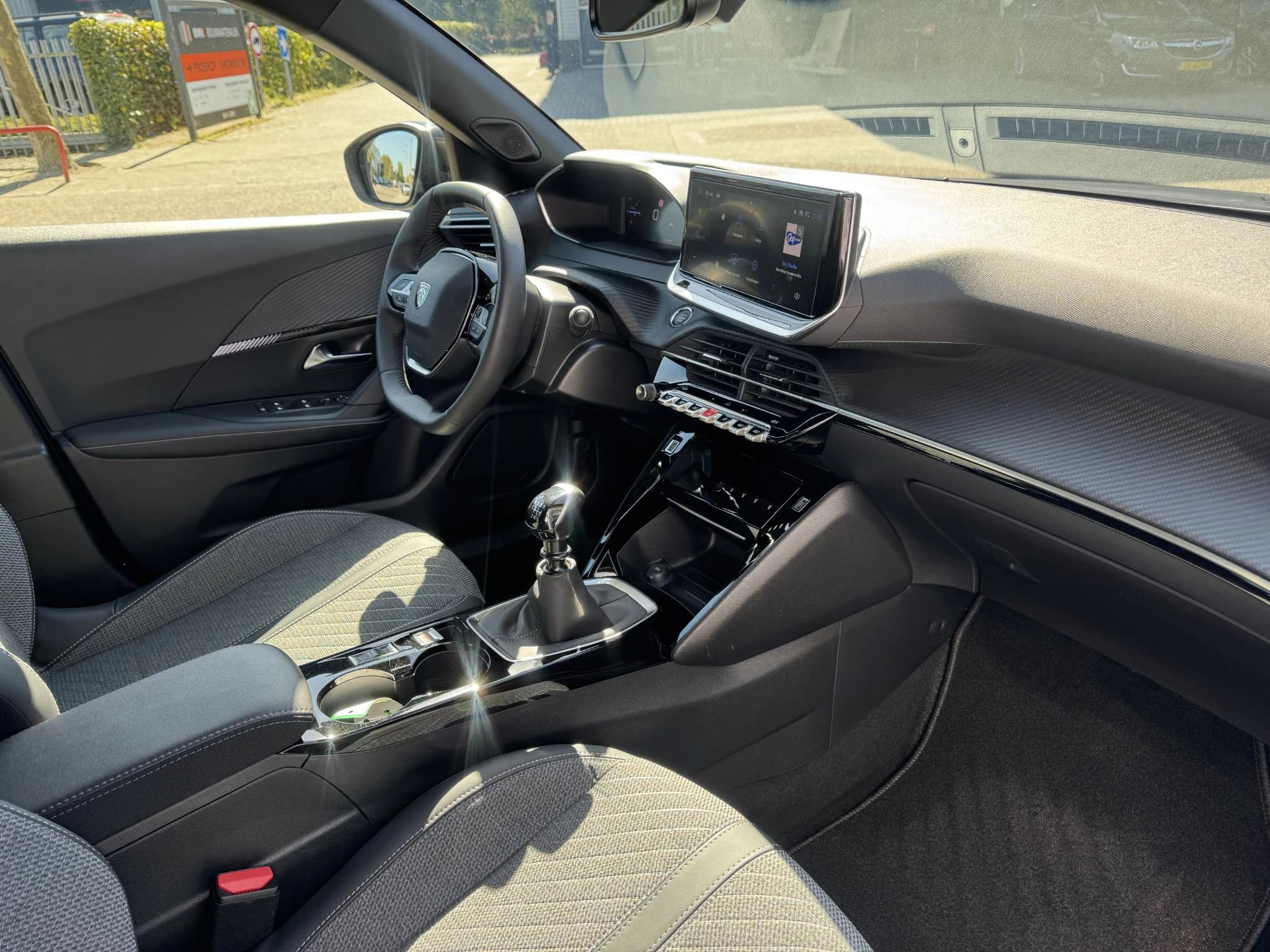 Peugeot-2008-image-15