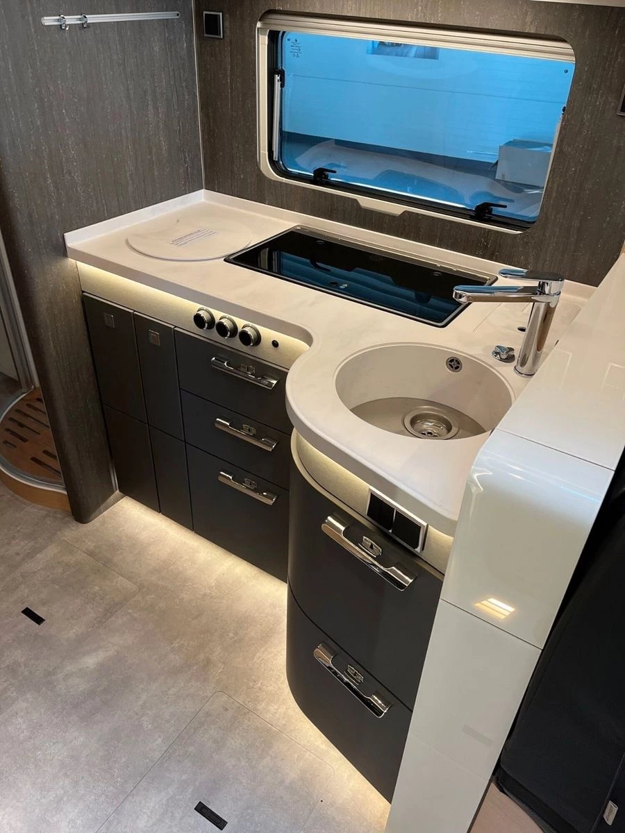 Hymer--image-11