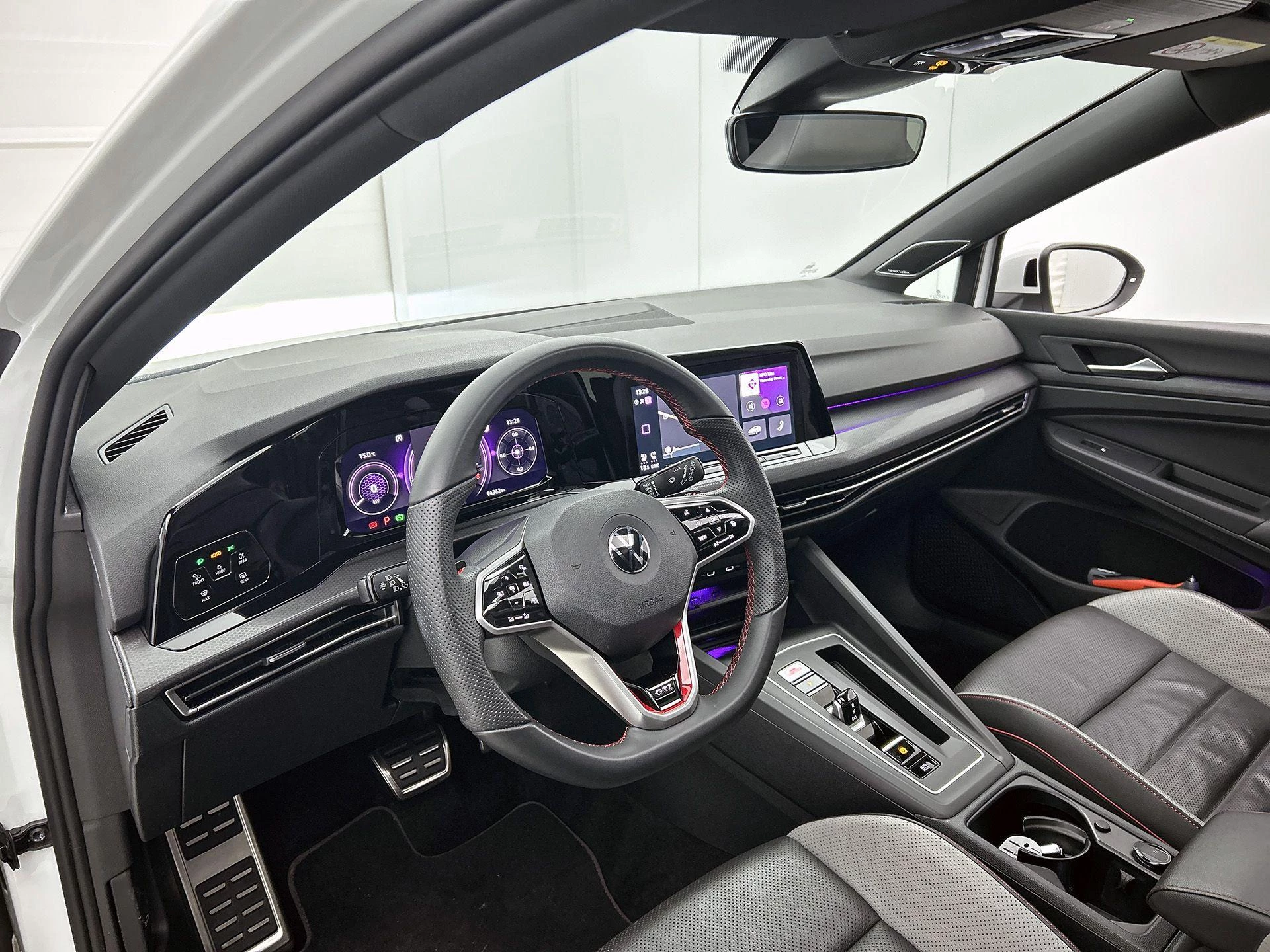 Volkswagen-Golf-image-20