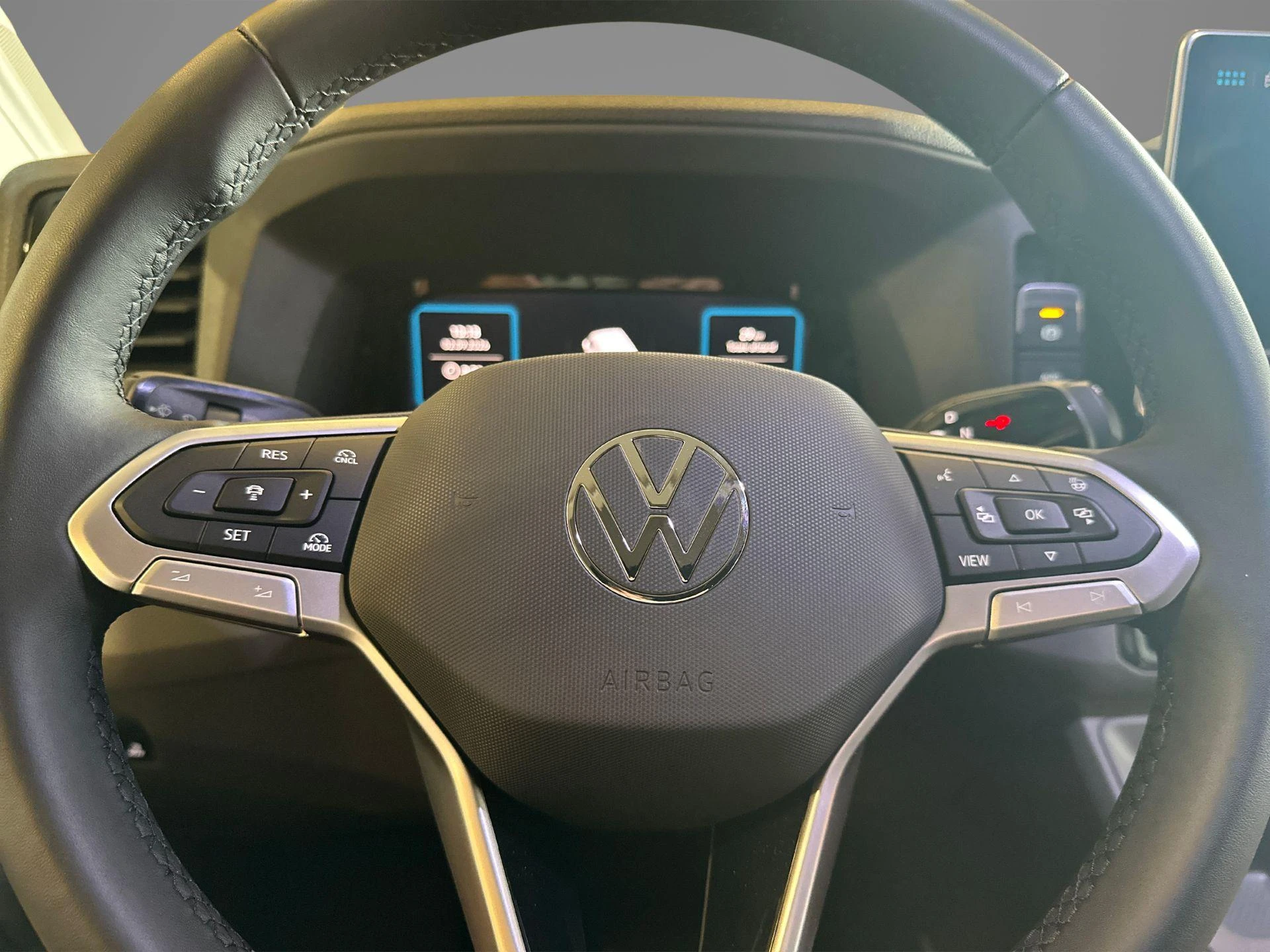 Volkswagen-Crafter-image-27