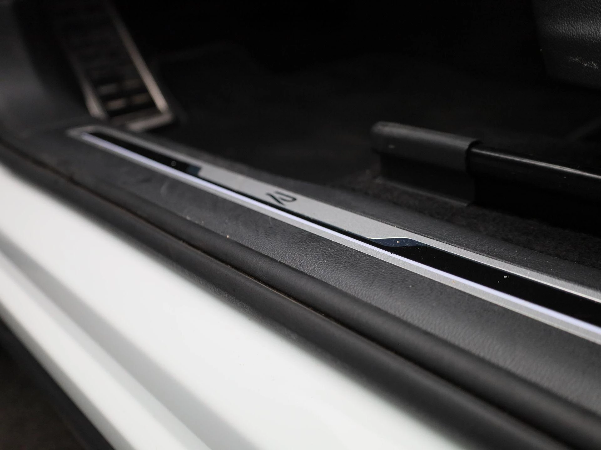 Volkswagen-Tiguan-image-43