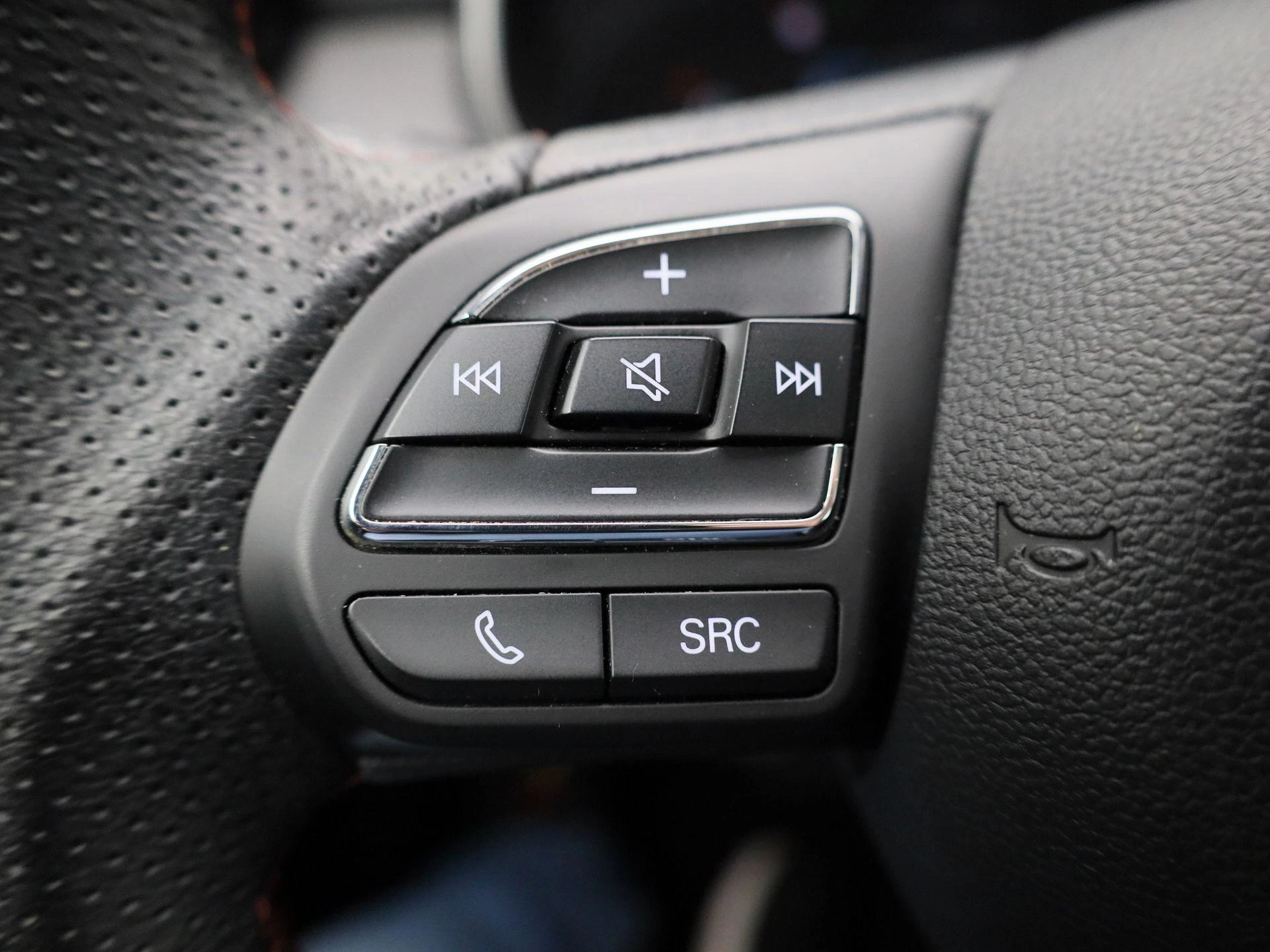 MG ZS EV Long Range Luxury 70 kWh