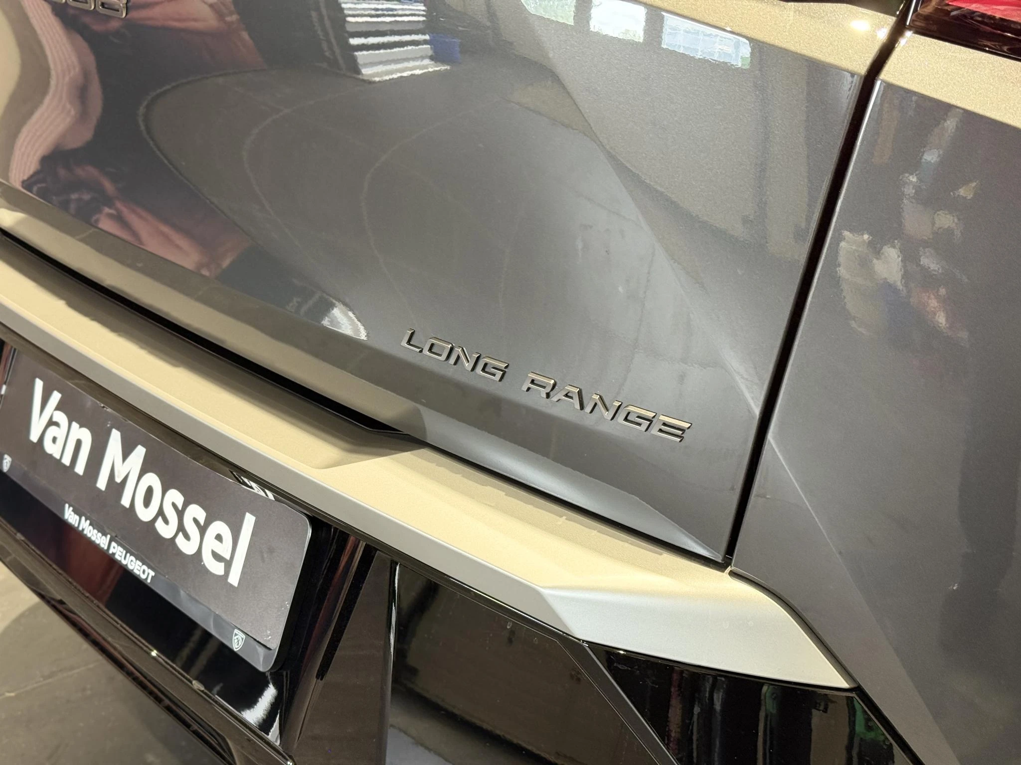 Peugeot-e-3008-image-8