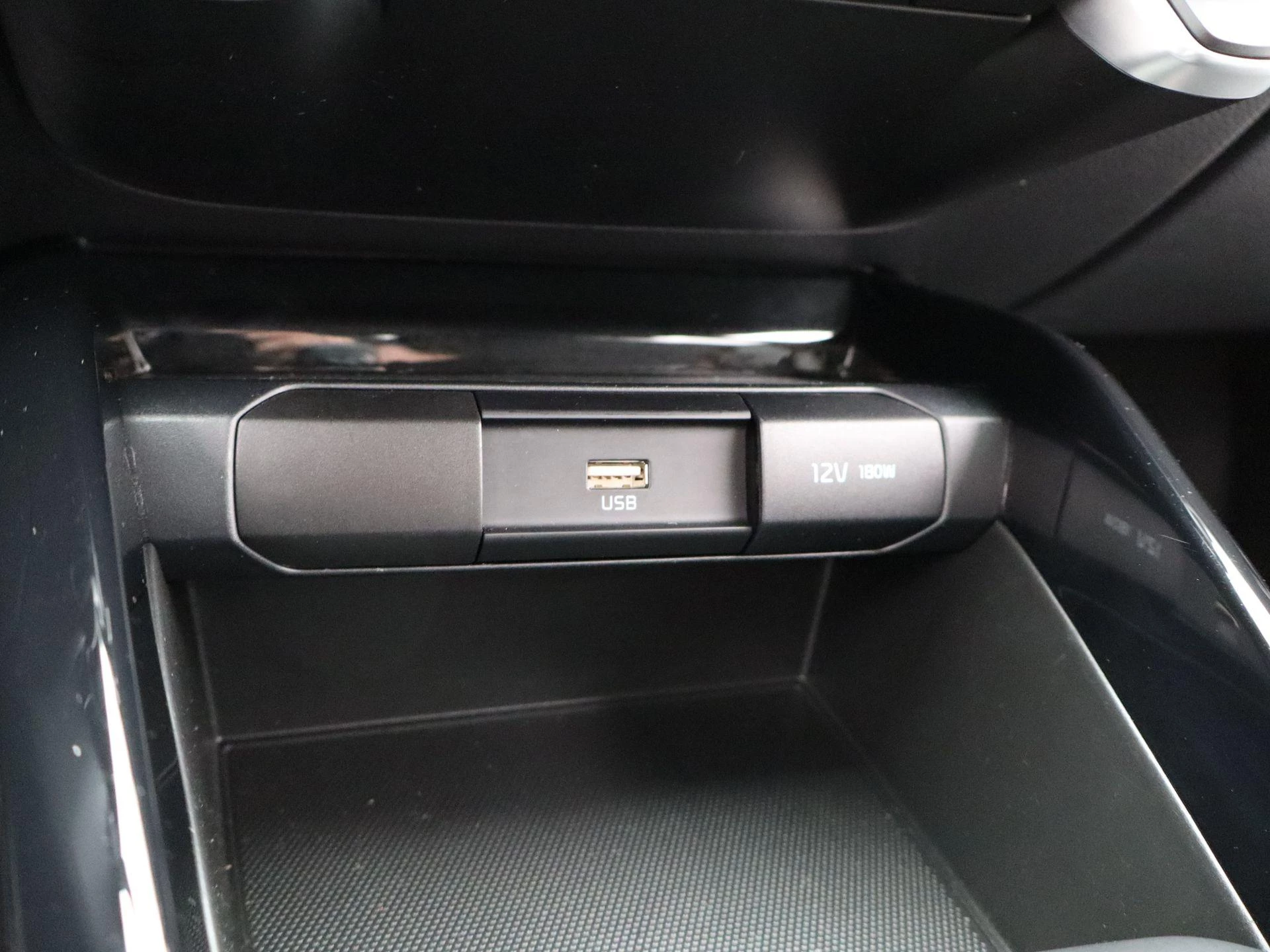Kia Stonic 1.0 T-GDi MHEV DynamicPlusLine