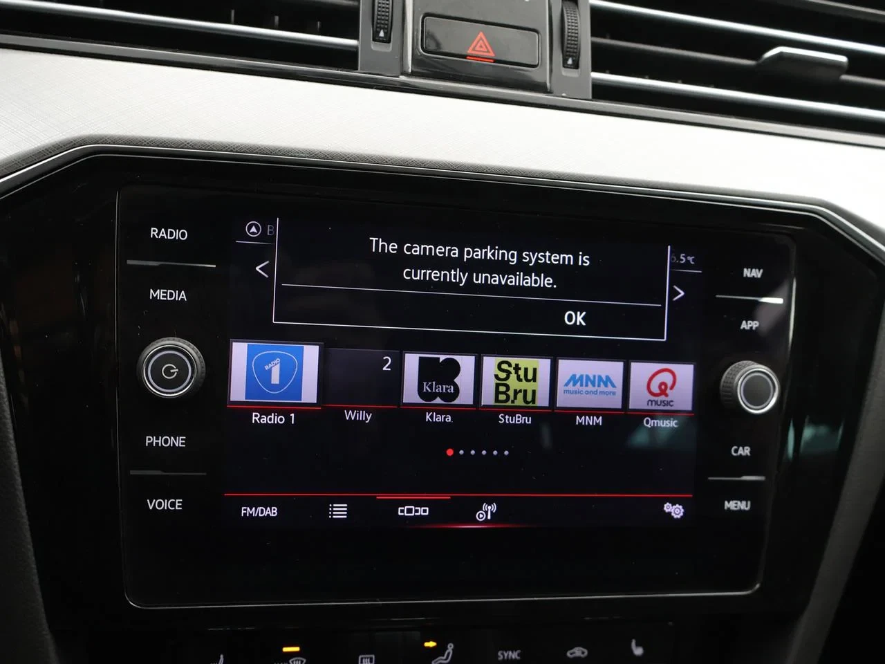 Volkswagen-Passat-image-22