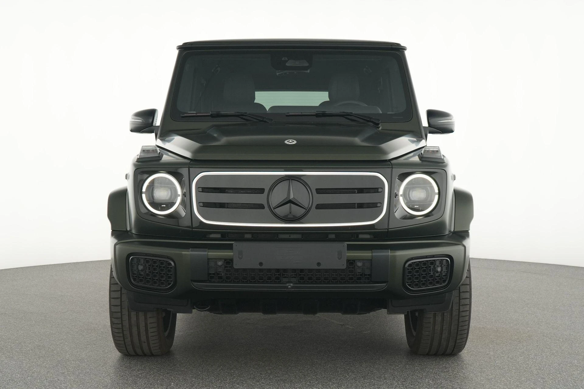 Mercedes-Benz-G-Klasse-image-5