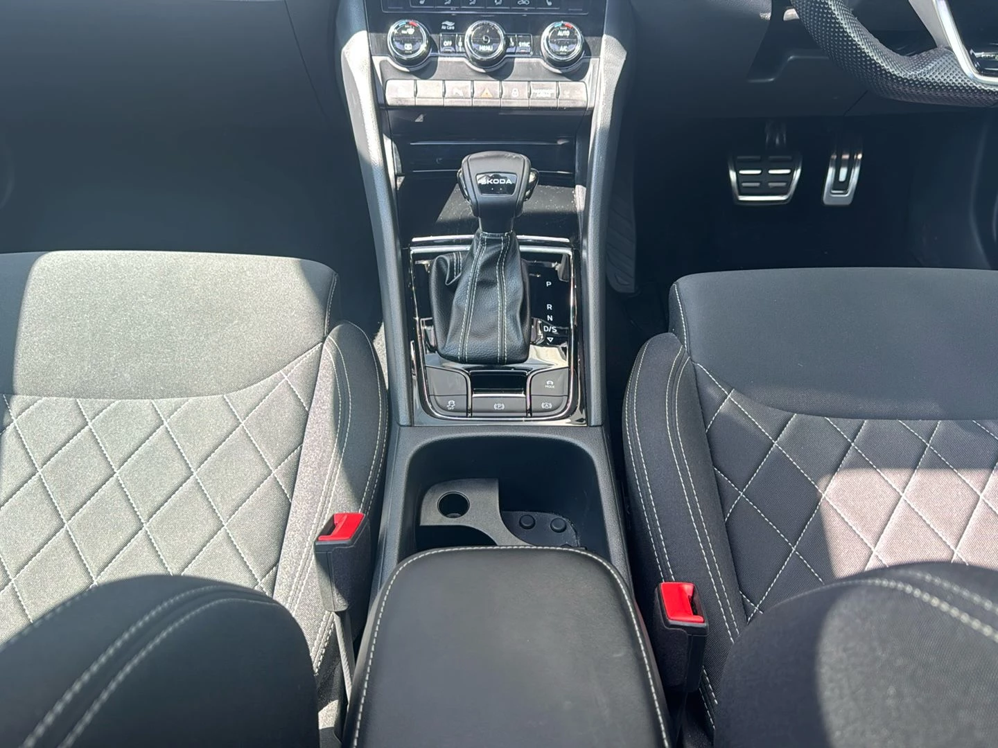 Škoda Karoq 1.5 TSI Sportline 5dr DSG