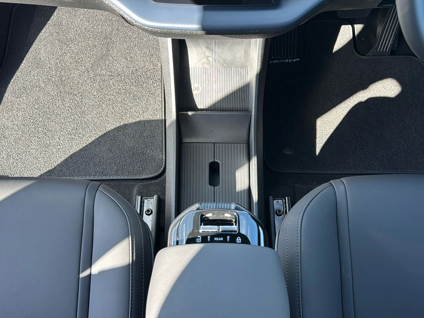 Volvo-EX30-image-11