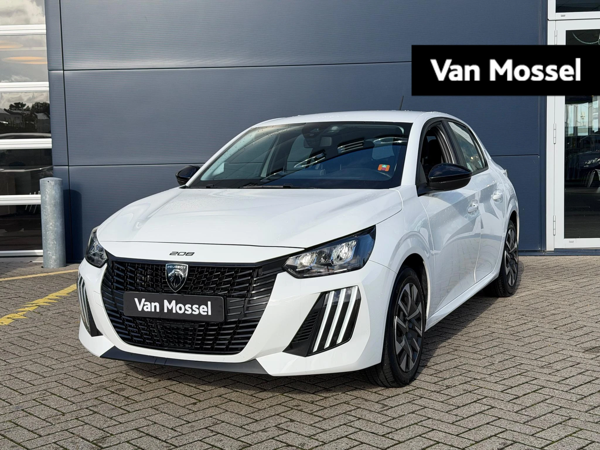 Peugeot-208-image-0