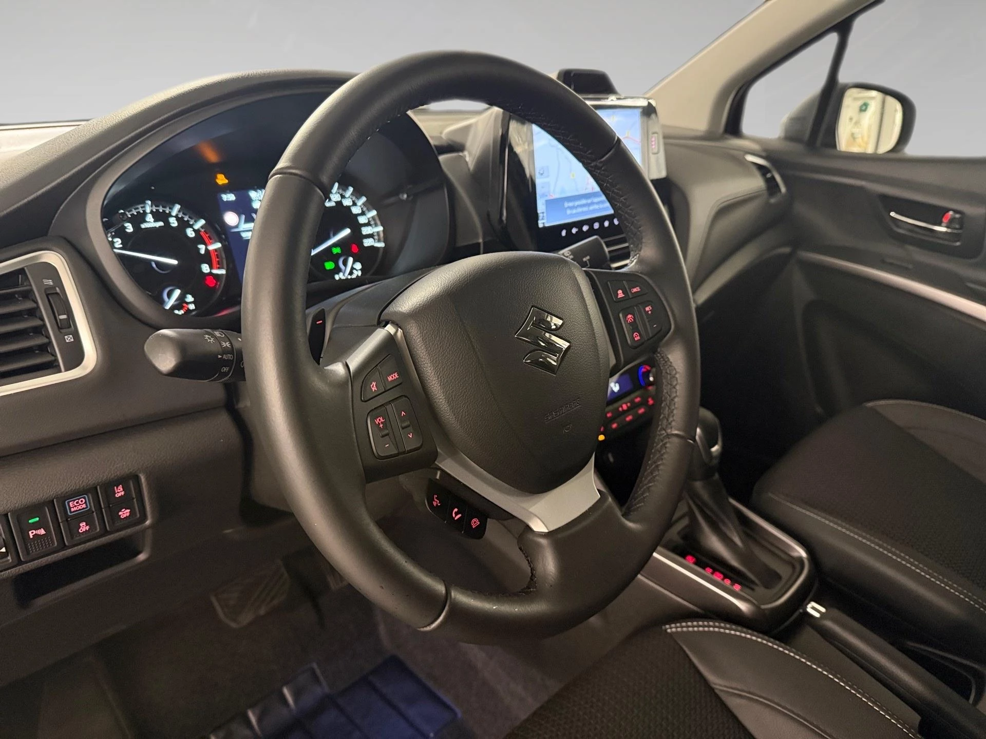 Suzuki-S-Cross-image-7