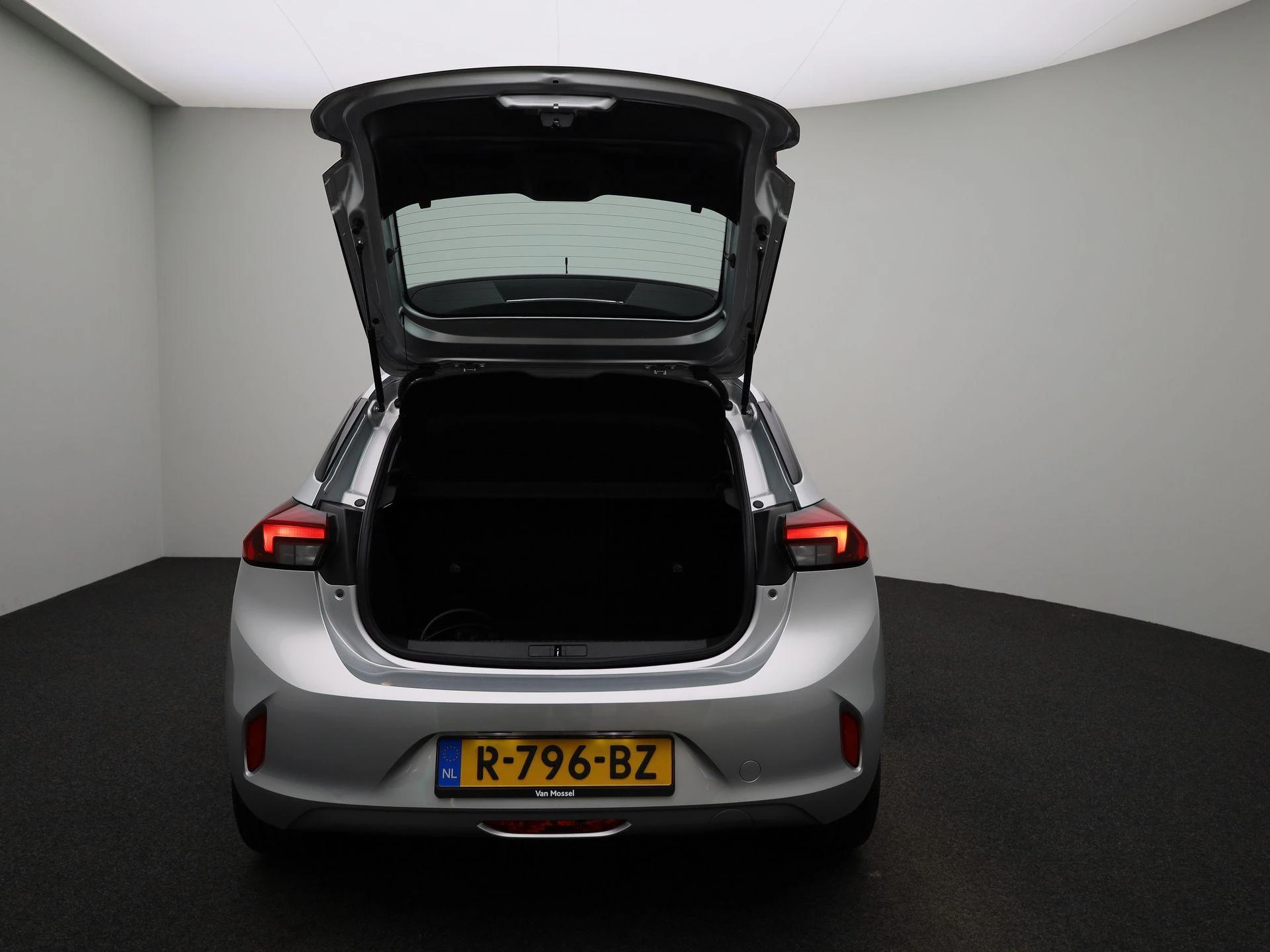 Opel-Corsa-e-image-10