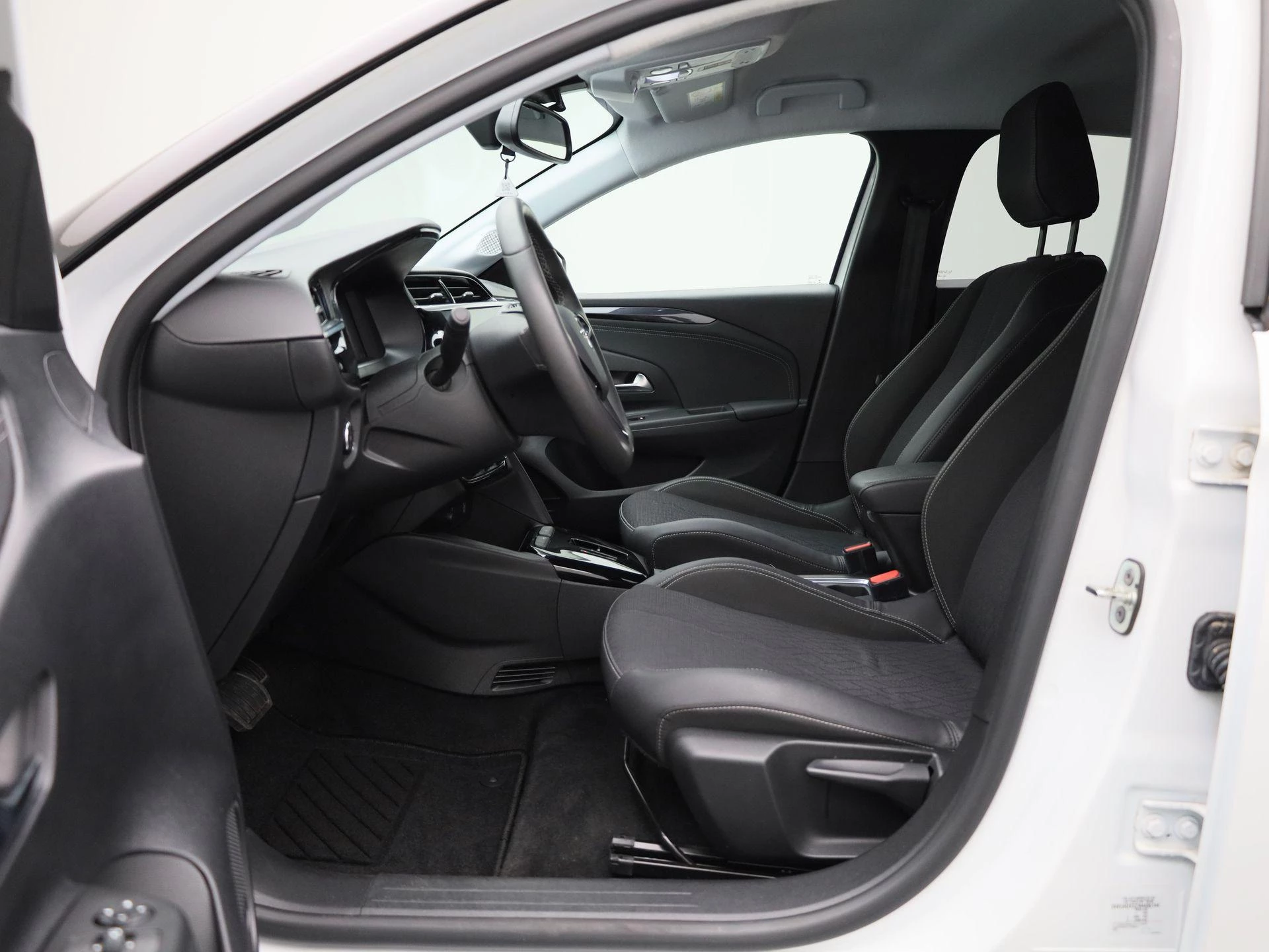 Opel-Corsa-e-image-10