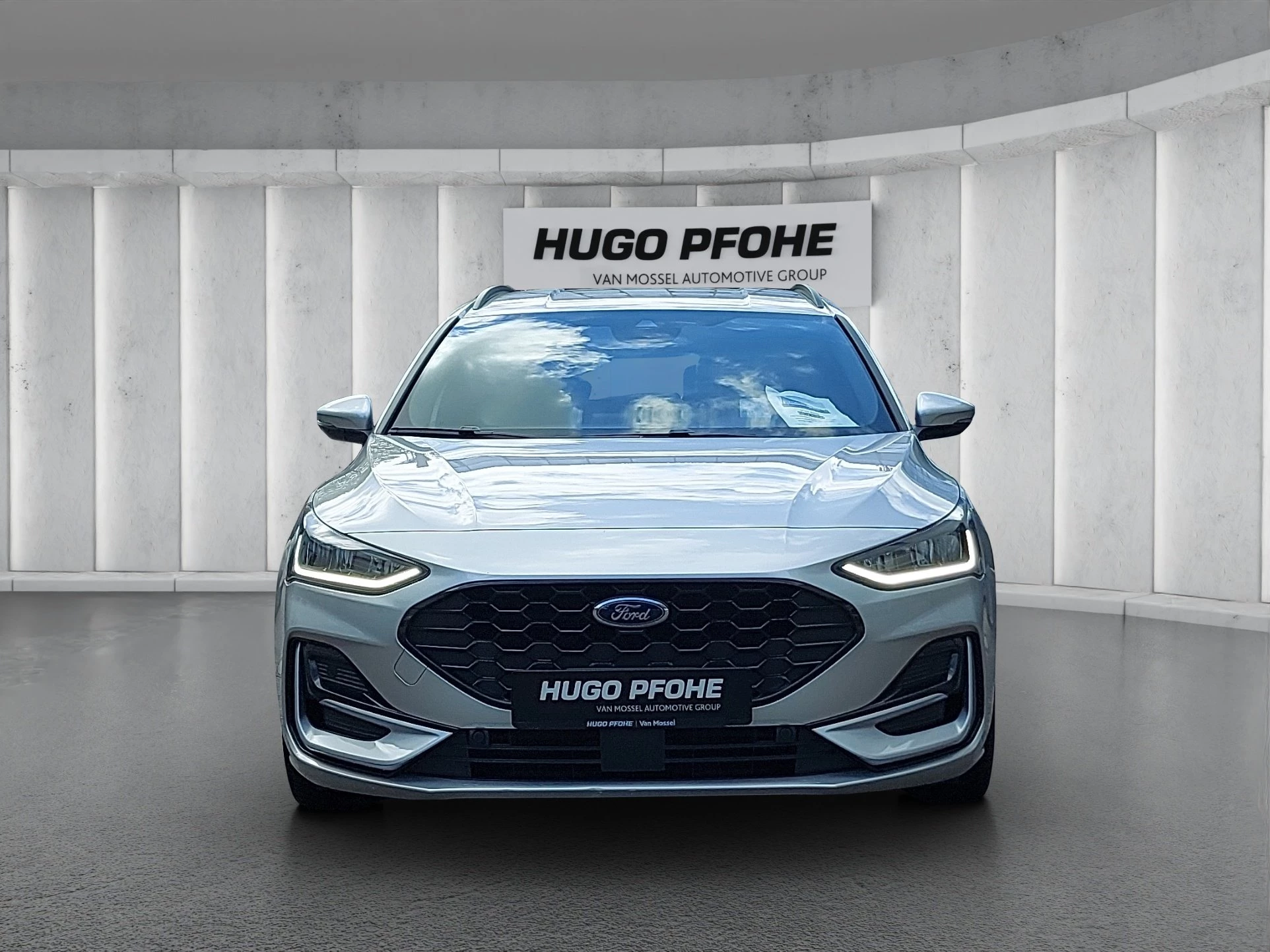 Ford Focus ST-Line X Turnier Aut.*AHK*ACC*HUD*KAM*NAVI*WINTER-PKT.