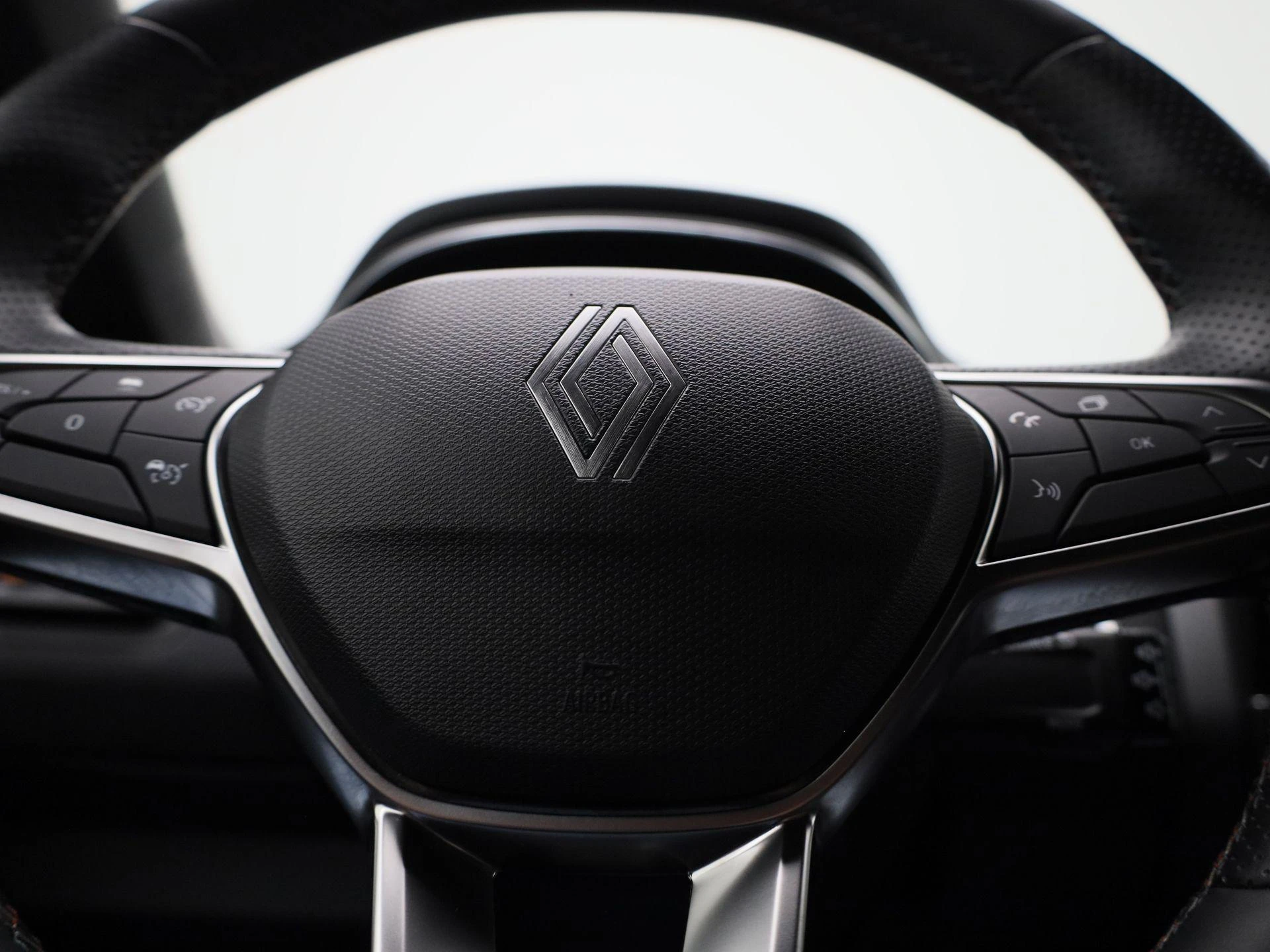 Renault-Clio-image-28
