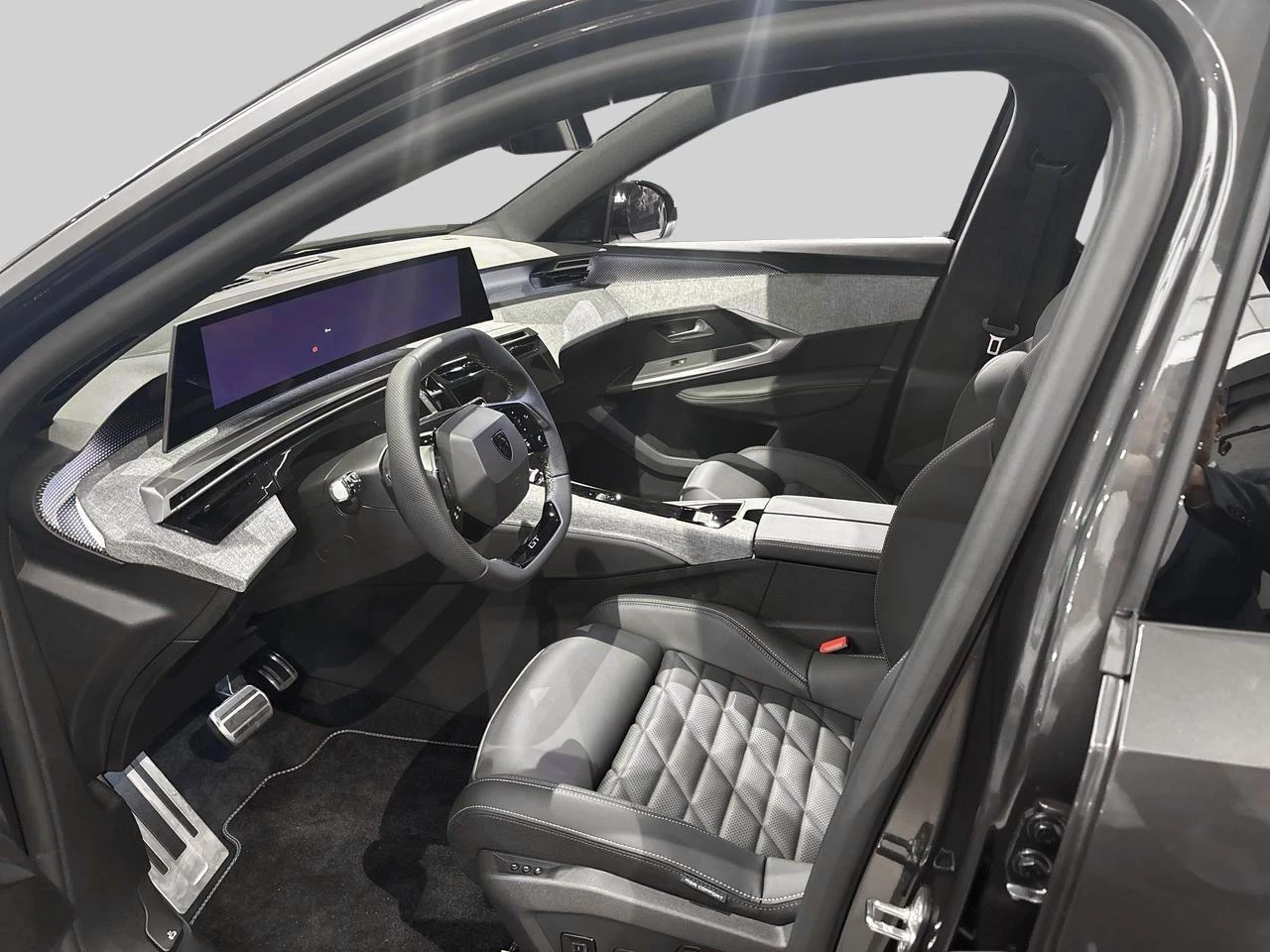 Peugeot-e-3008-image-7