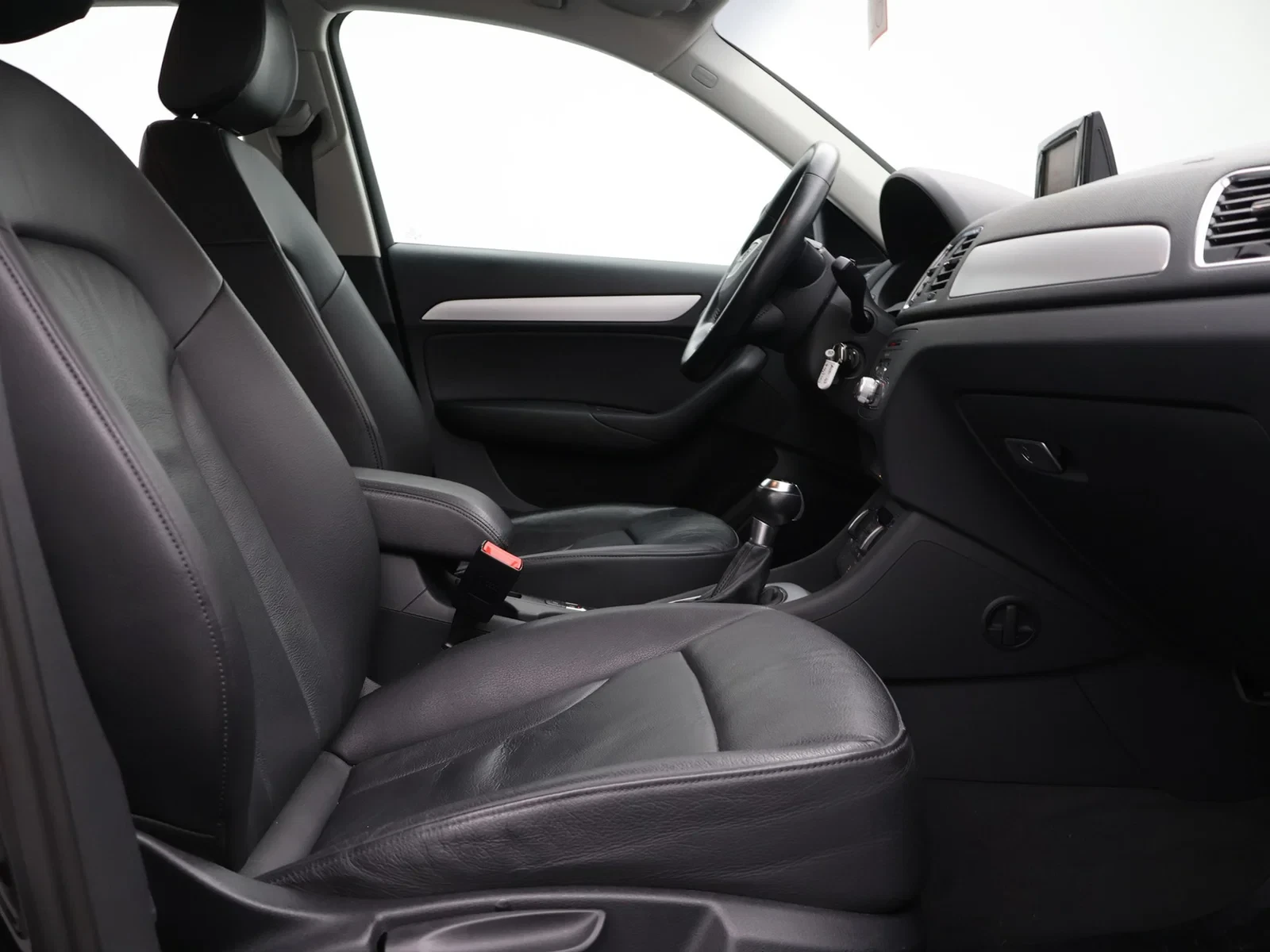 Audi Q3 Audi Q3 1.4TFSI 150PK *AUTOMAAT*LEDER*CRUISE*NAVI*PDC*ZETELVERWARMING*AIRCO*...*