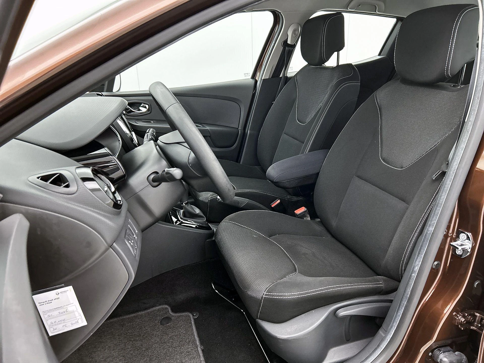 Renault-Clio-image-29