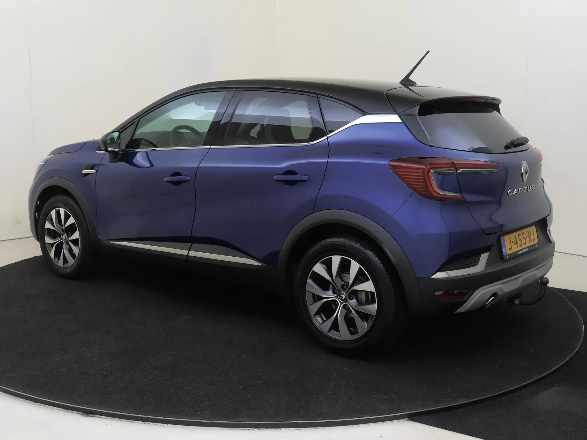 Renault-Captur-image-2