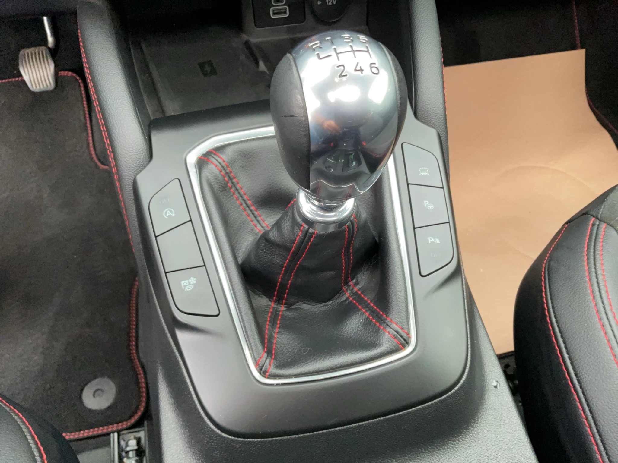 Ford Kuga ST-Line X | ACC | PANO | AHK | KAMERA