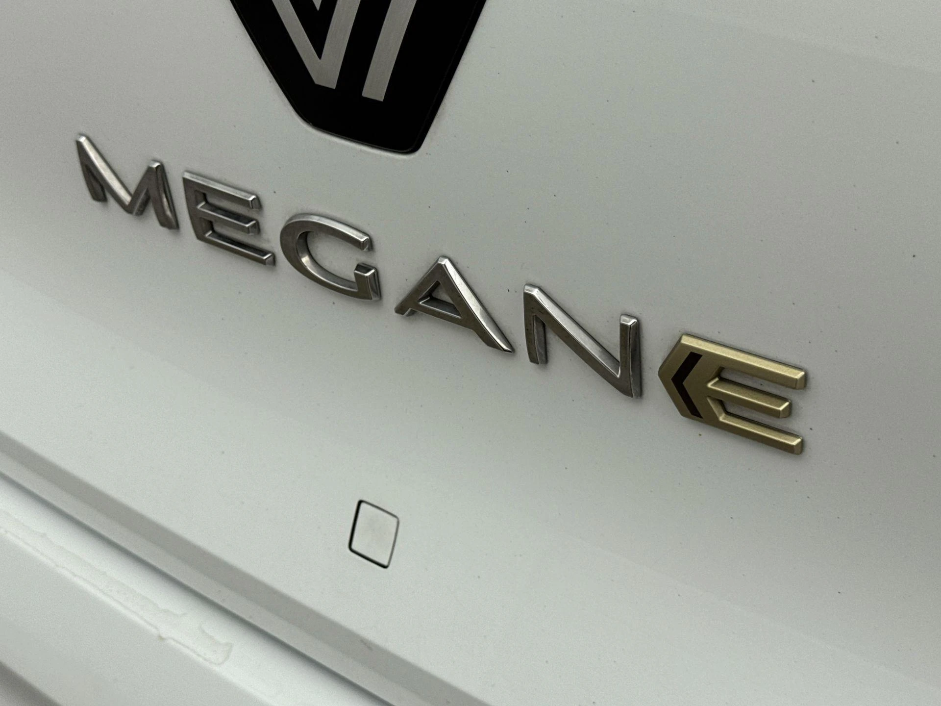 Renault-Megane E-Tech-image-13