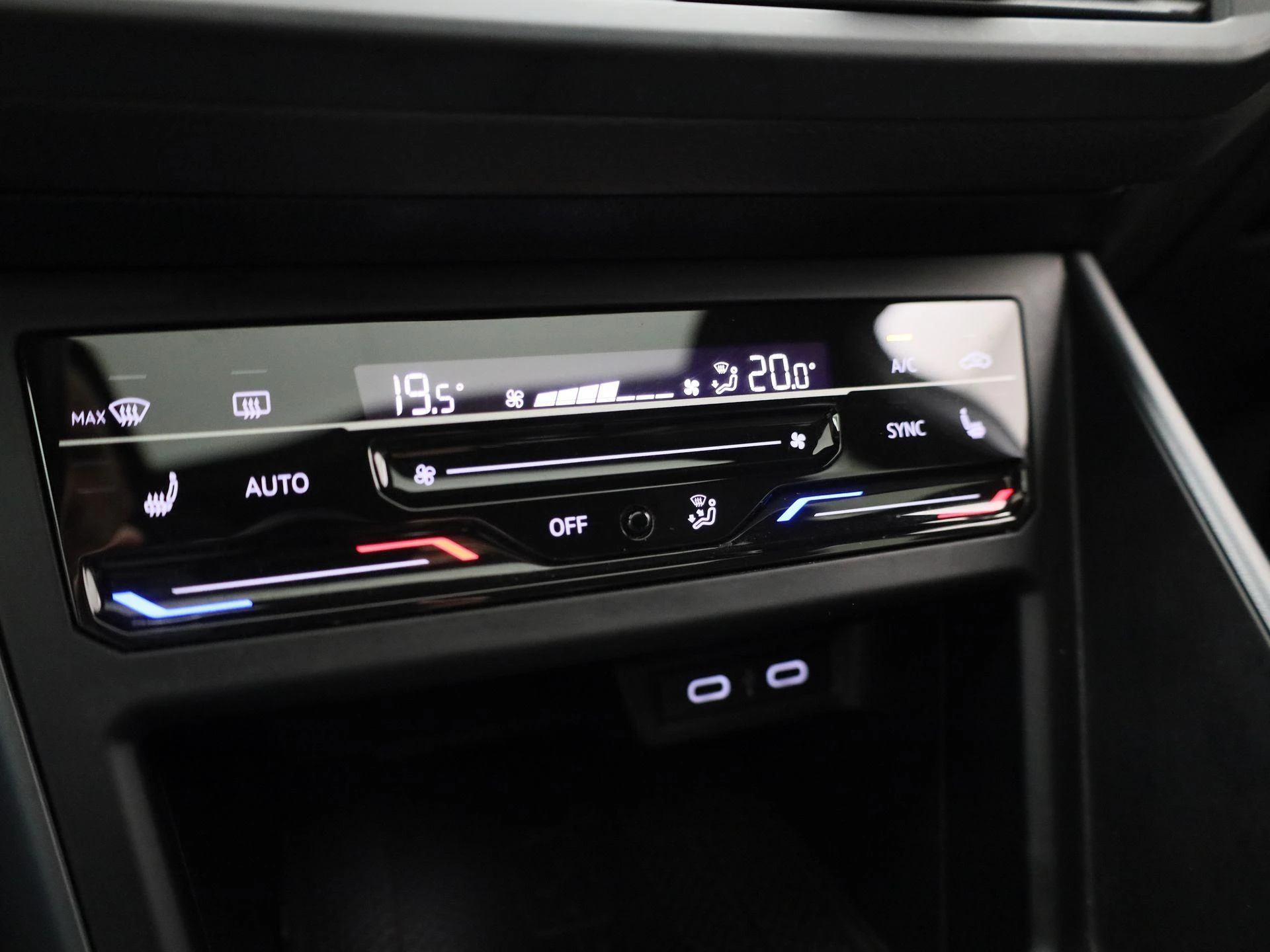 Volkswagen-Polo-image-23