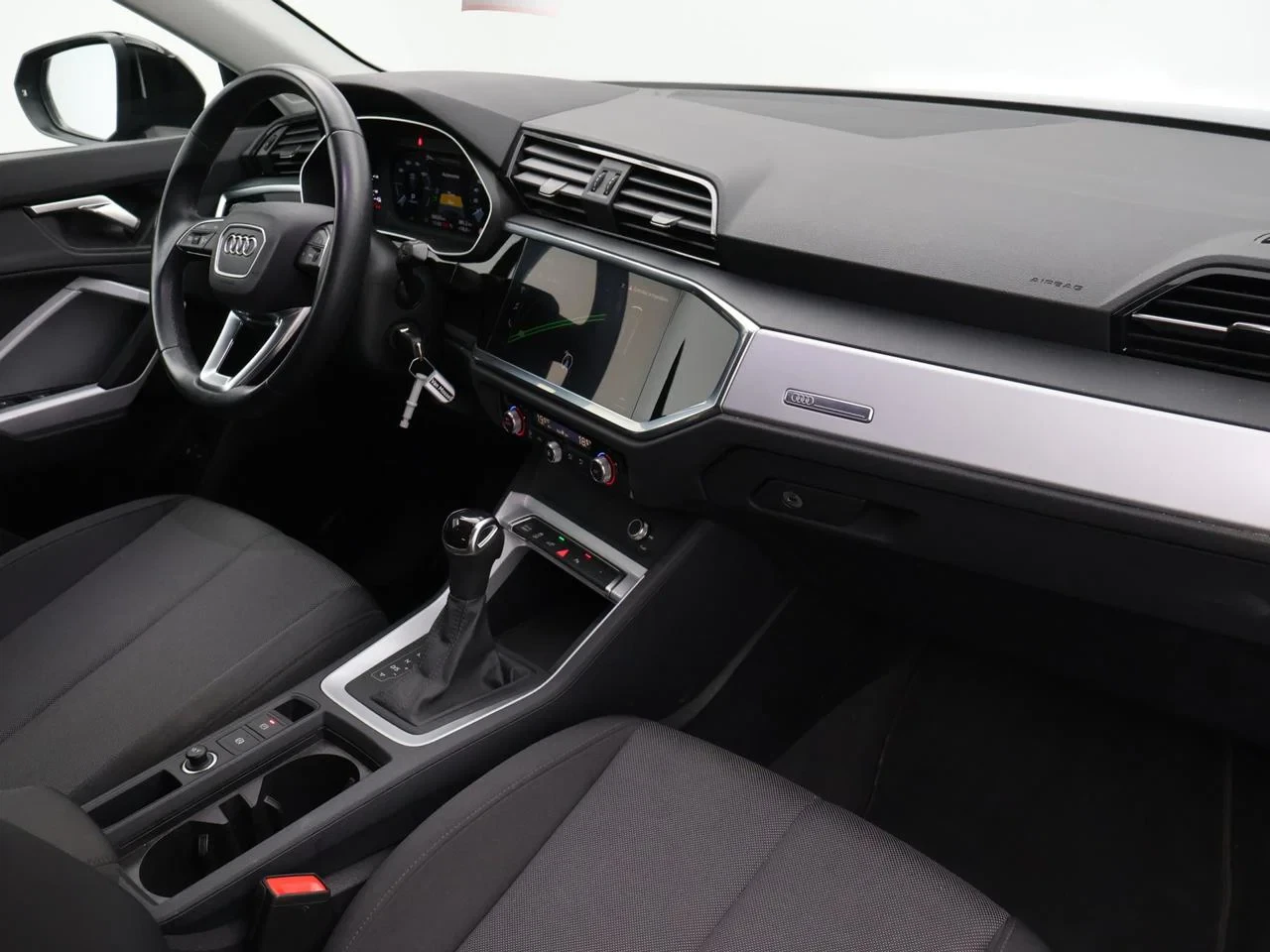 Audi-Q3-image-2
