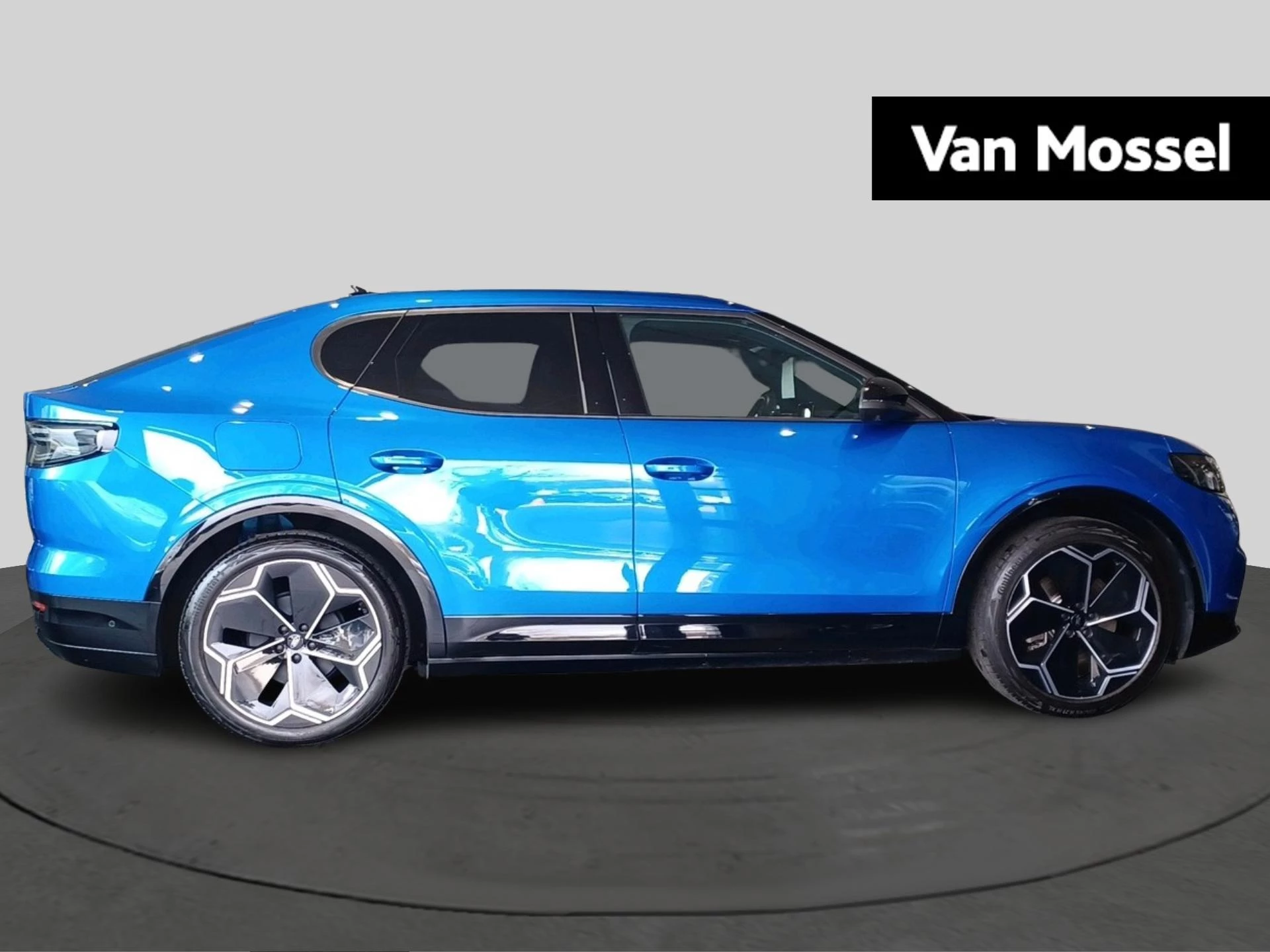 Ford Capri AWD Premium - 546km Range - Pano - 360 View