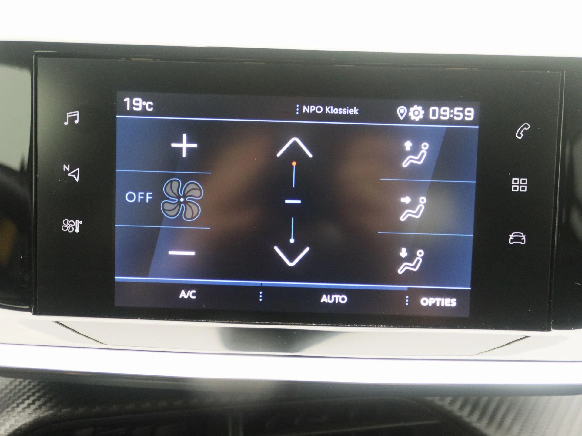 Peugeot-208-image-9