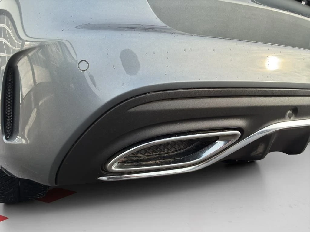 Mercedes-Benz-C-Klasse 300 de-image-11