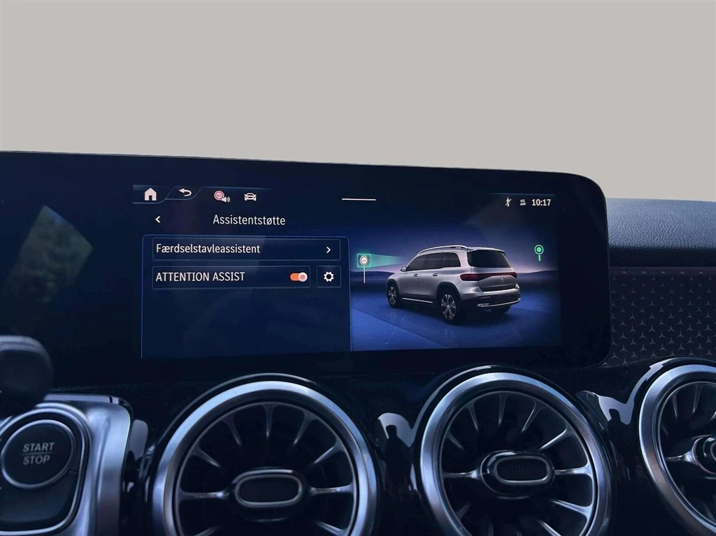 Mercedes-Benz-EQB-image-16