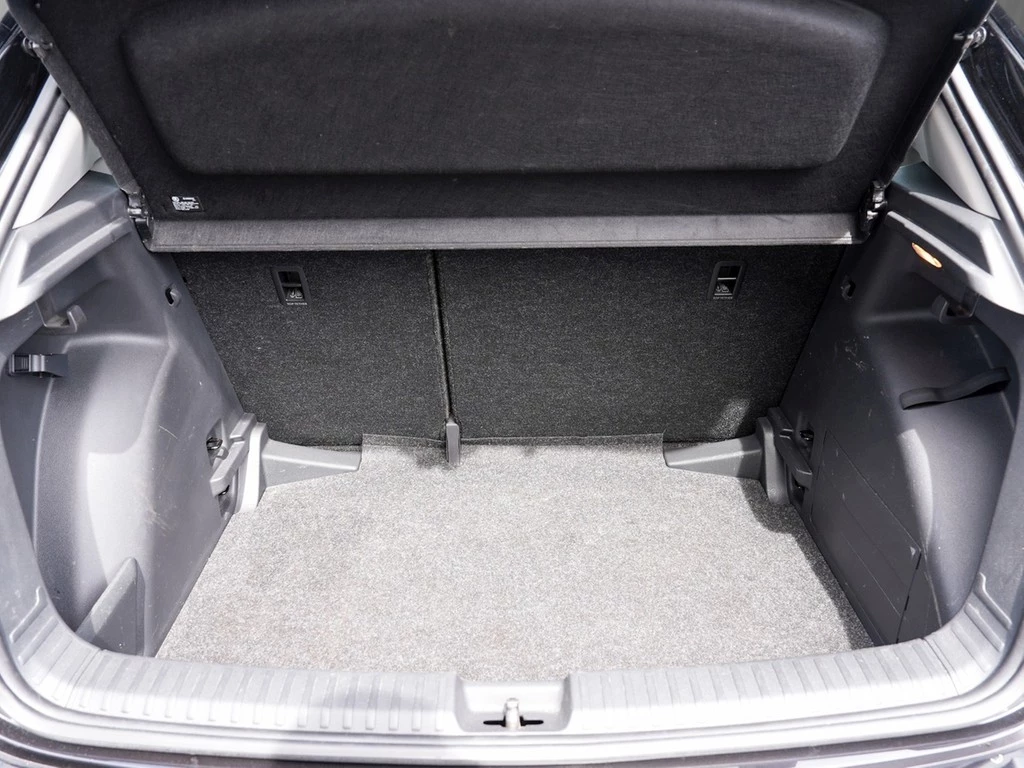 Škoda Fabia 1,0 Ambition Tour,Klima,LED,Sitzheizung ALU,Park Pilot hinten