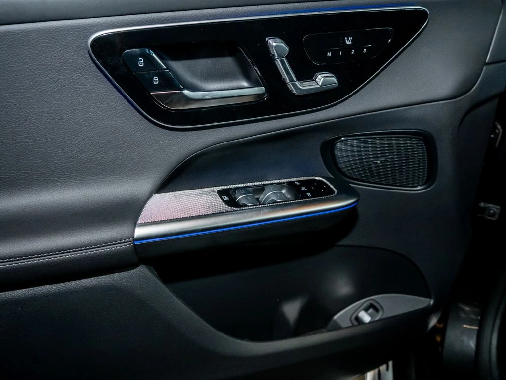 Mercedes-Benz-GLC 200 d-image-13