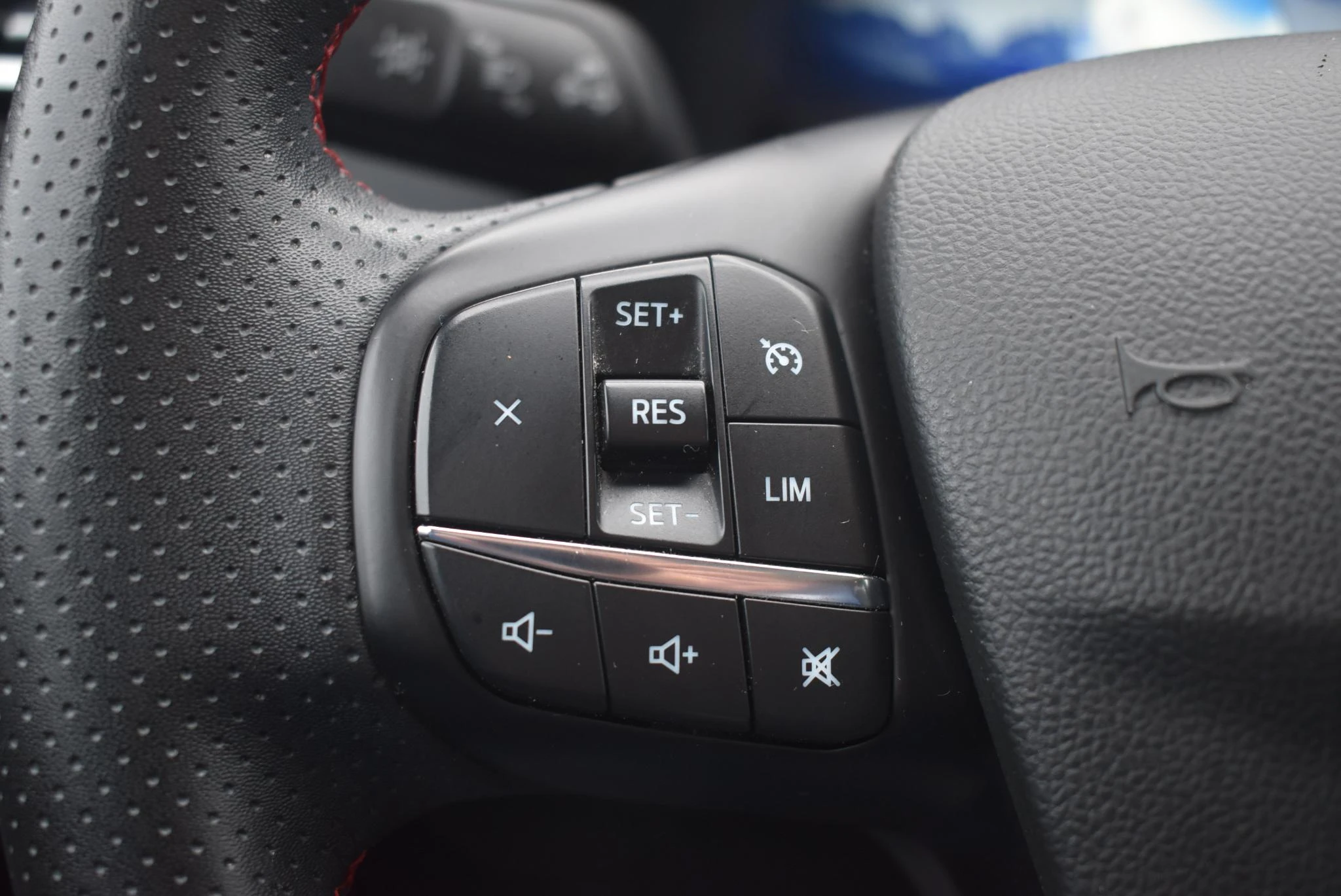 Ford-Kuga-image-17